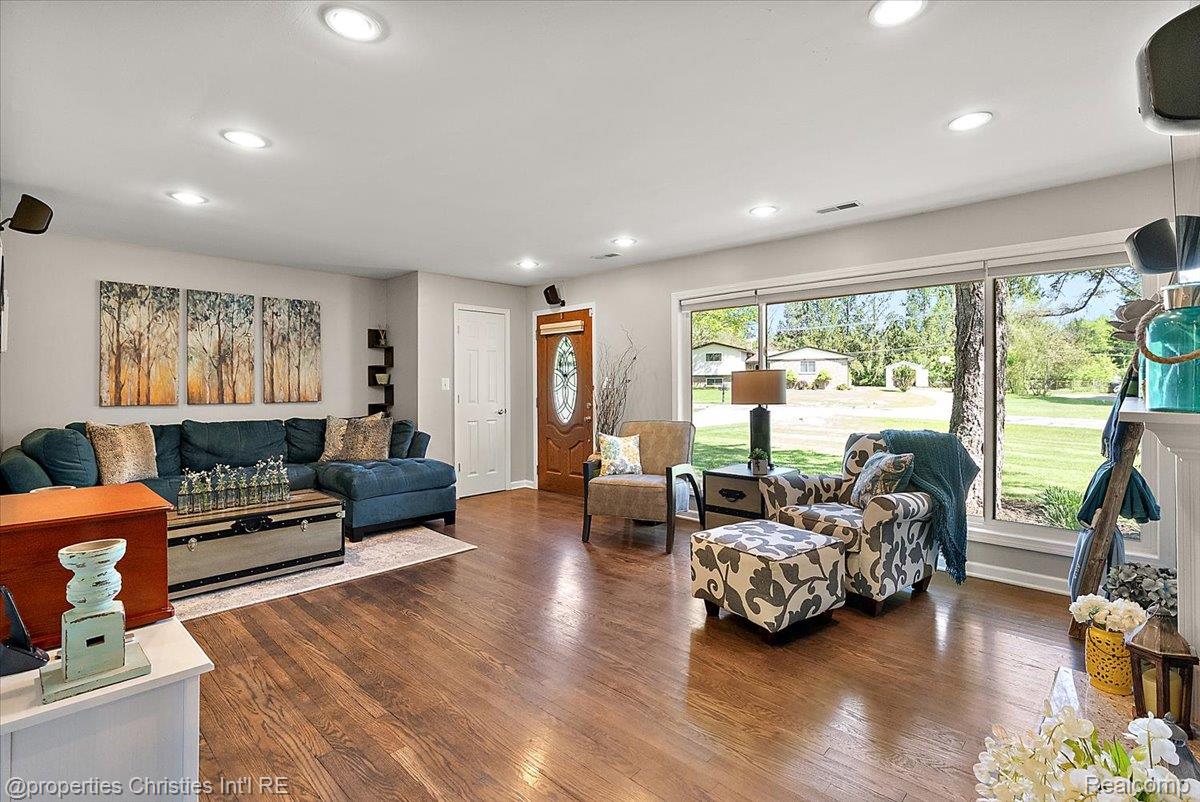 28631 Cumberland Drive