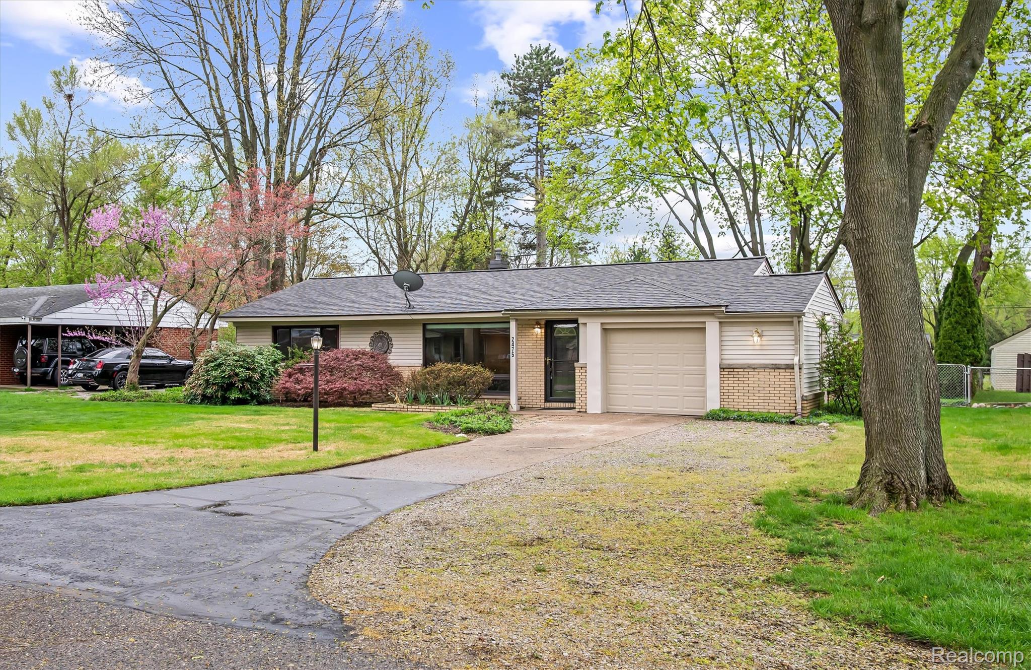 2475 Lafay Drive