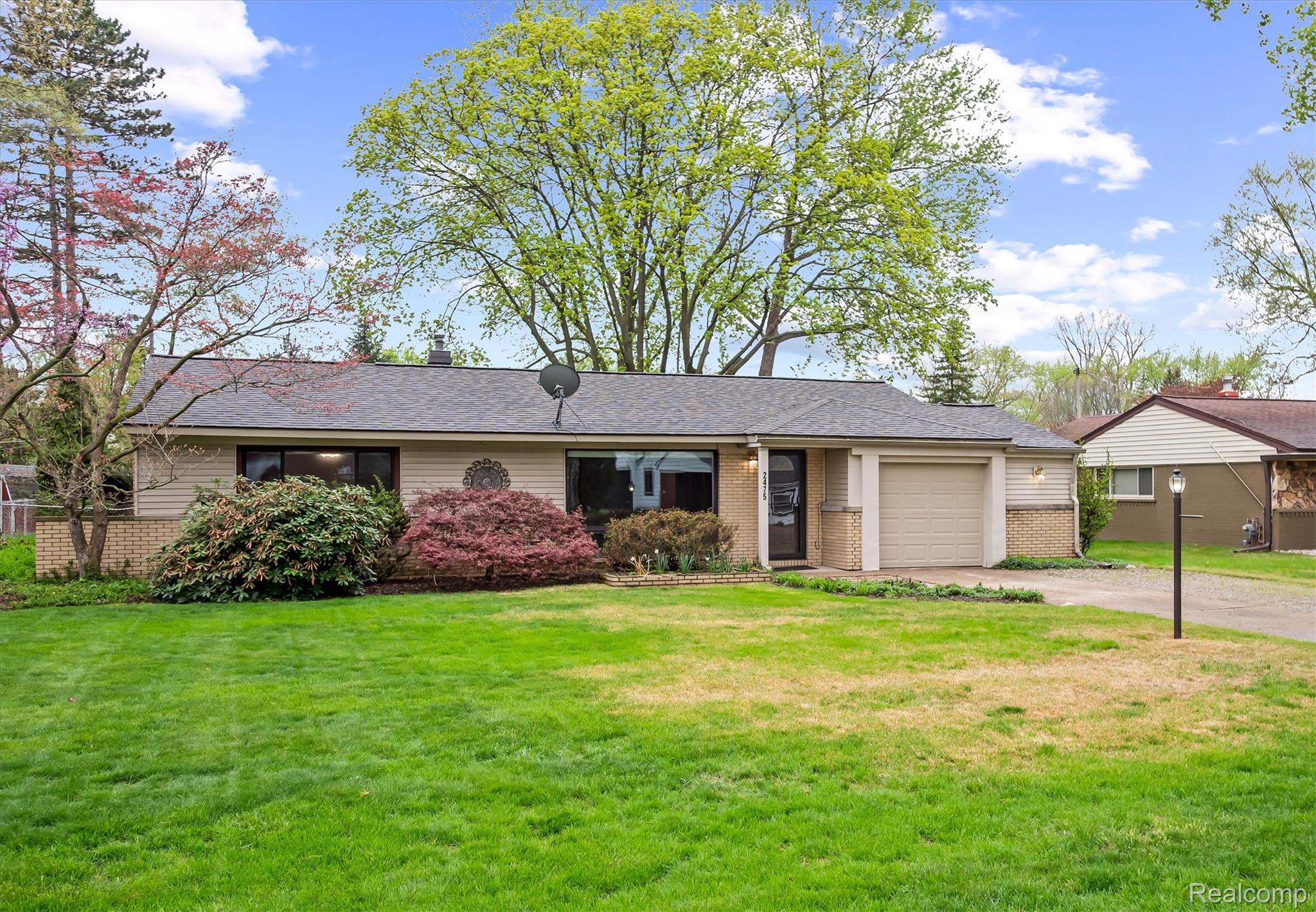 2475 Lafay Drive