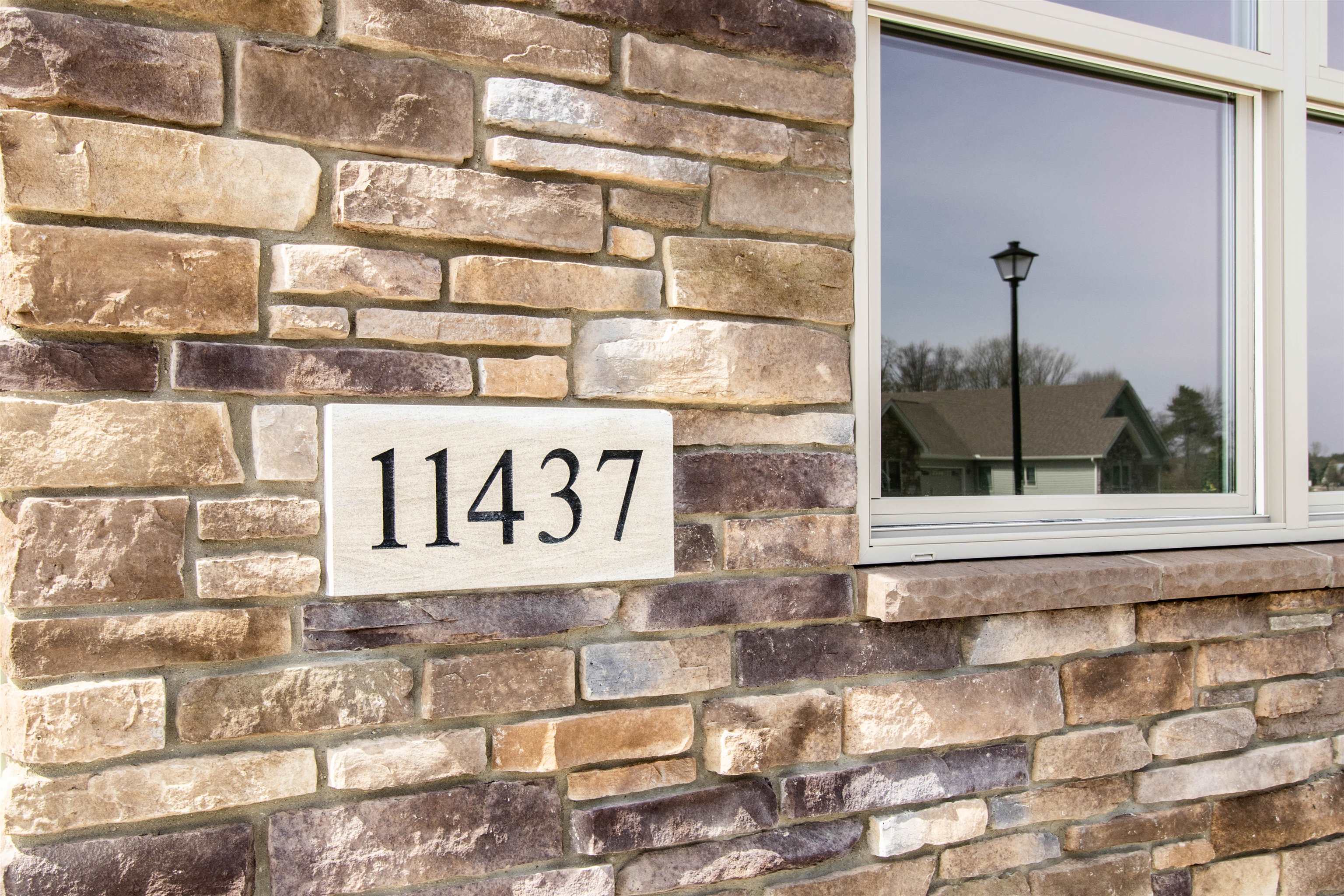 11437 Windmill Point