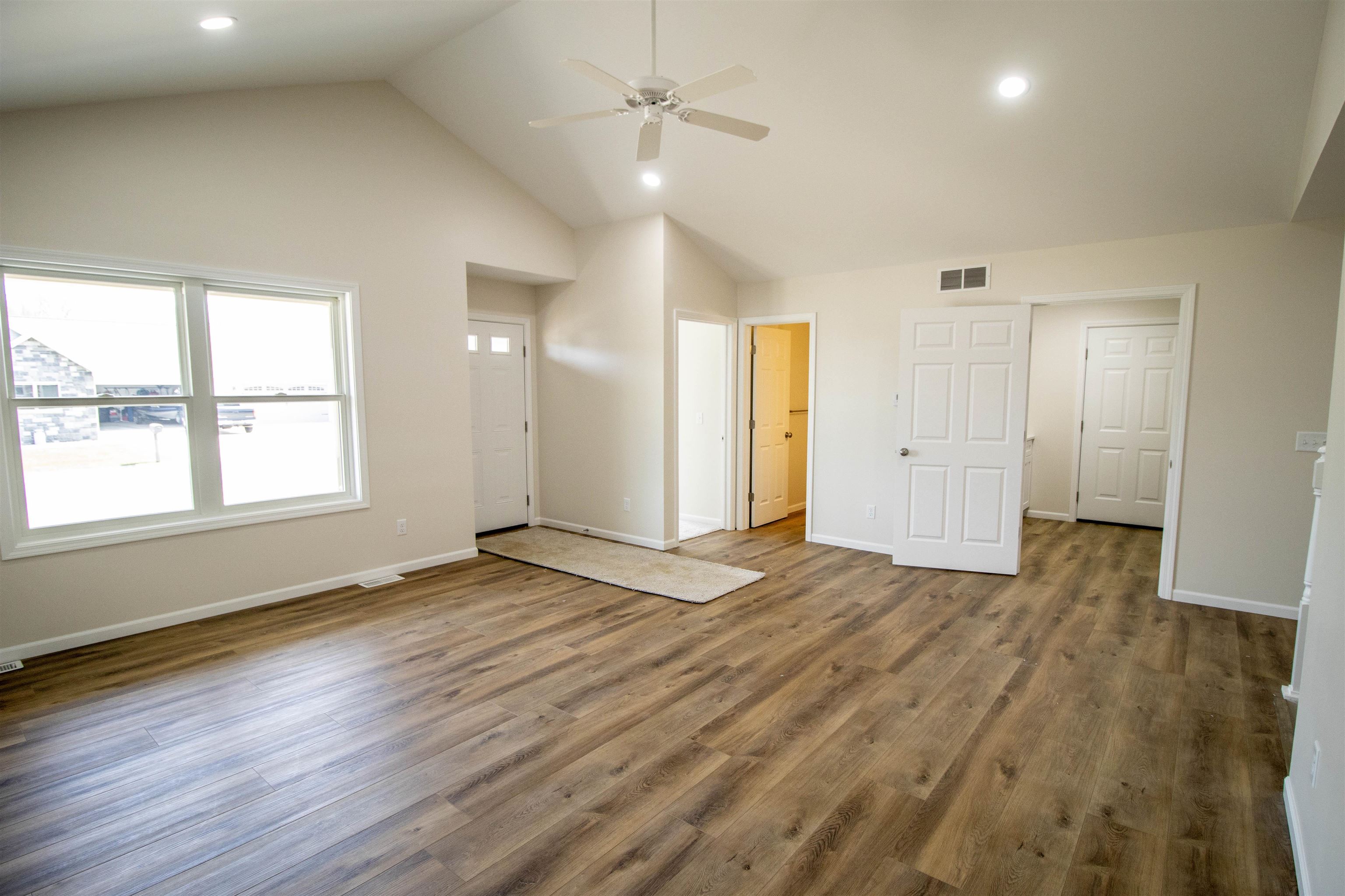 11437 Windmill Point