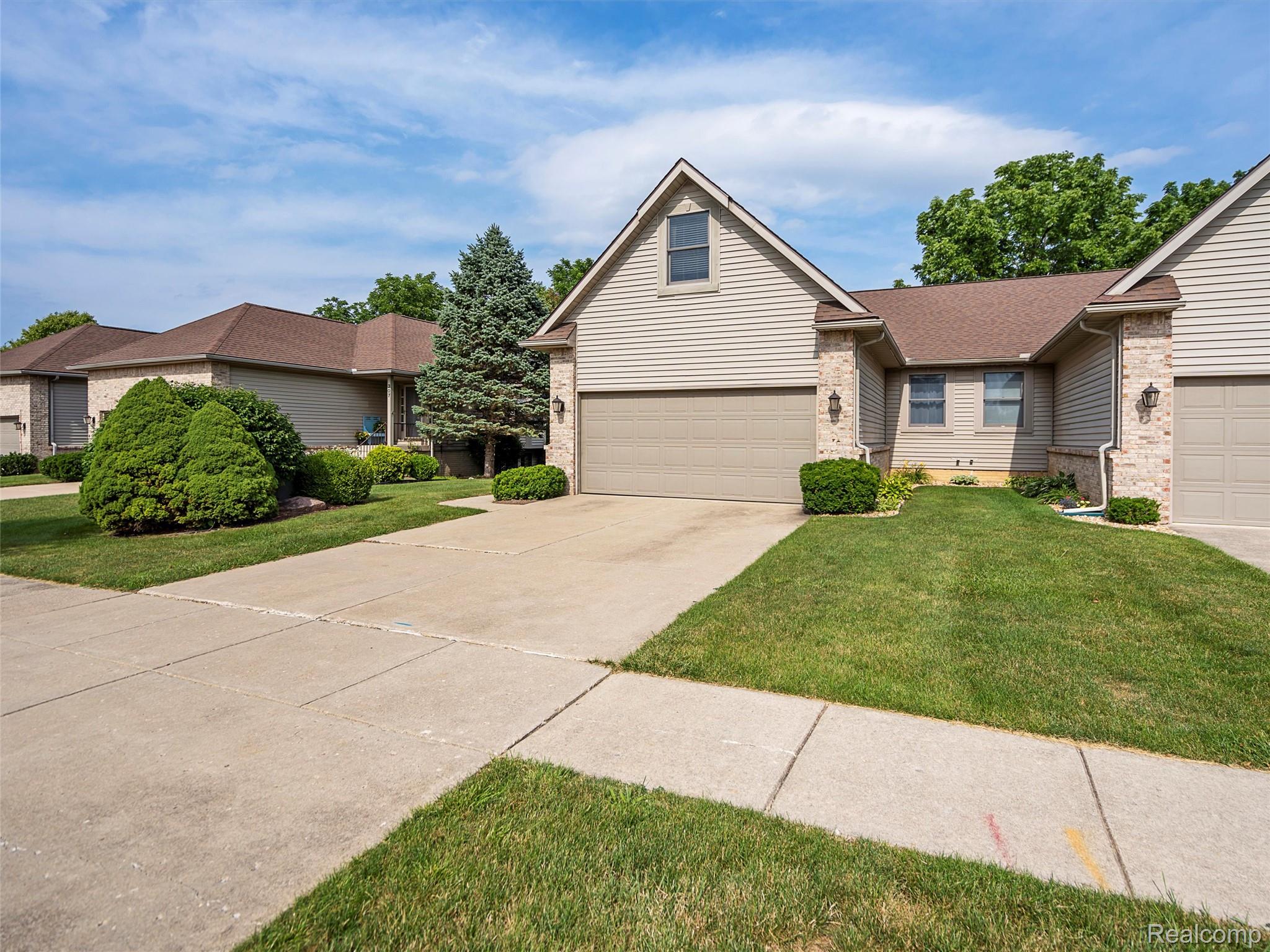 299 Creekwood Circle