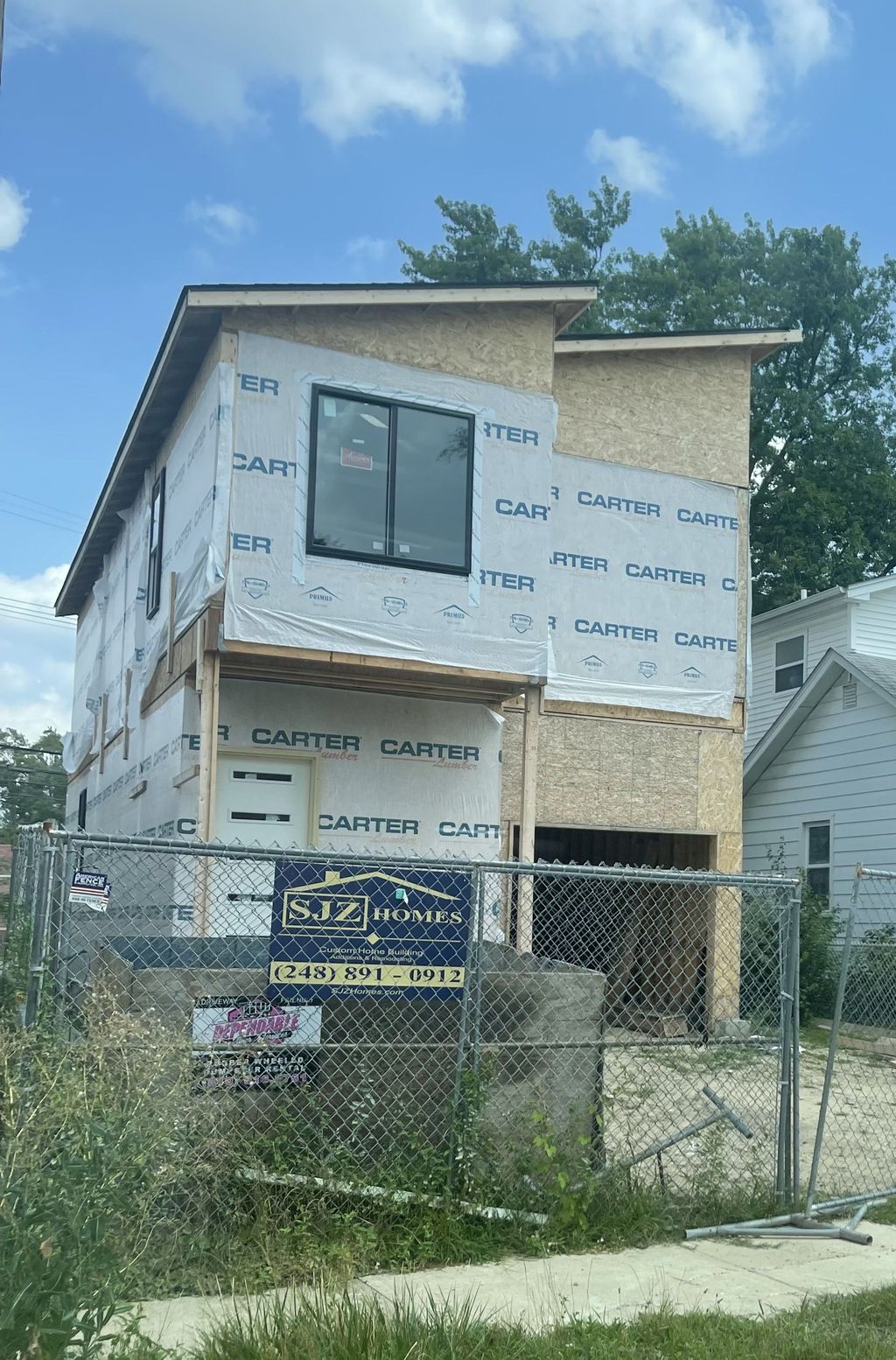 listing image 0