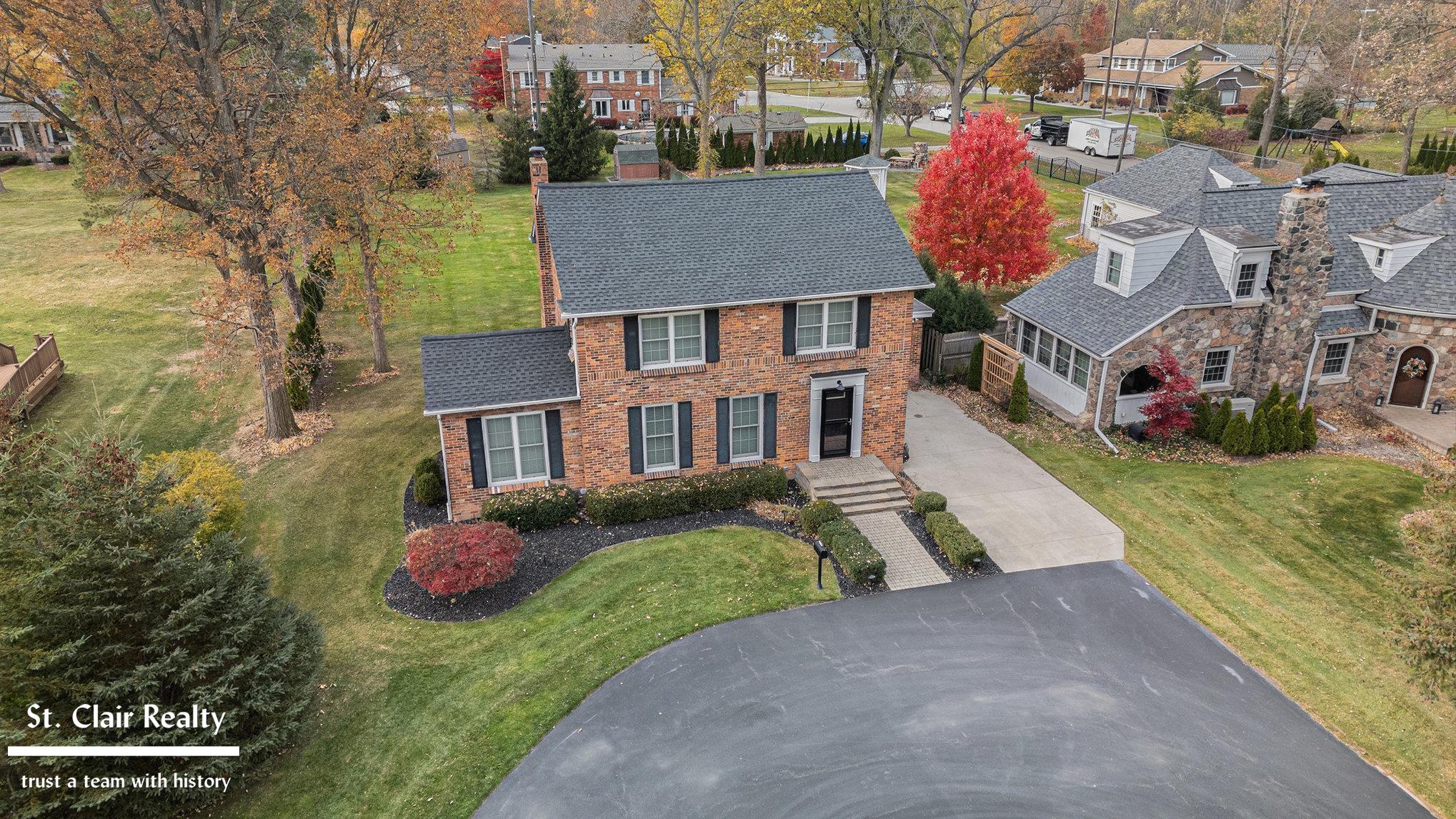 915 N Riverside Avenue