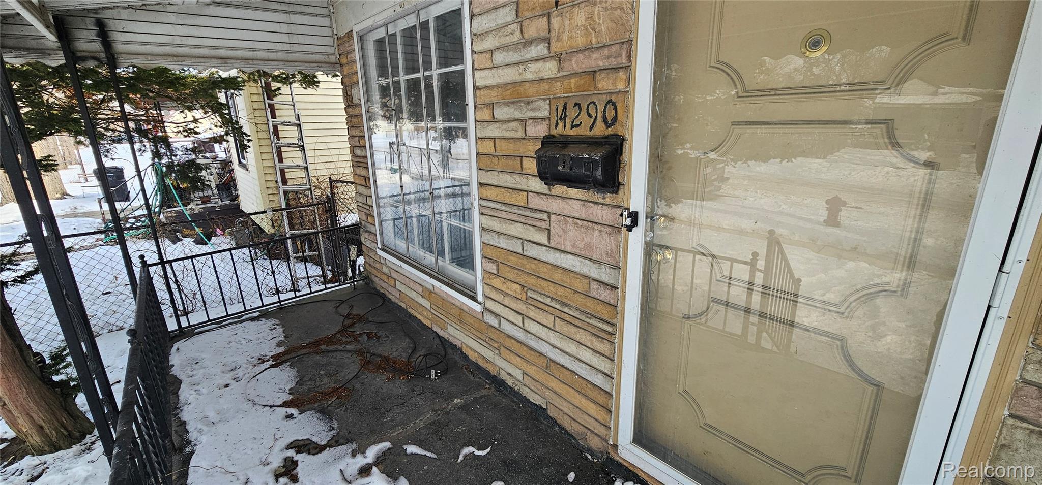 14290 Stansbury Street