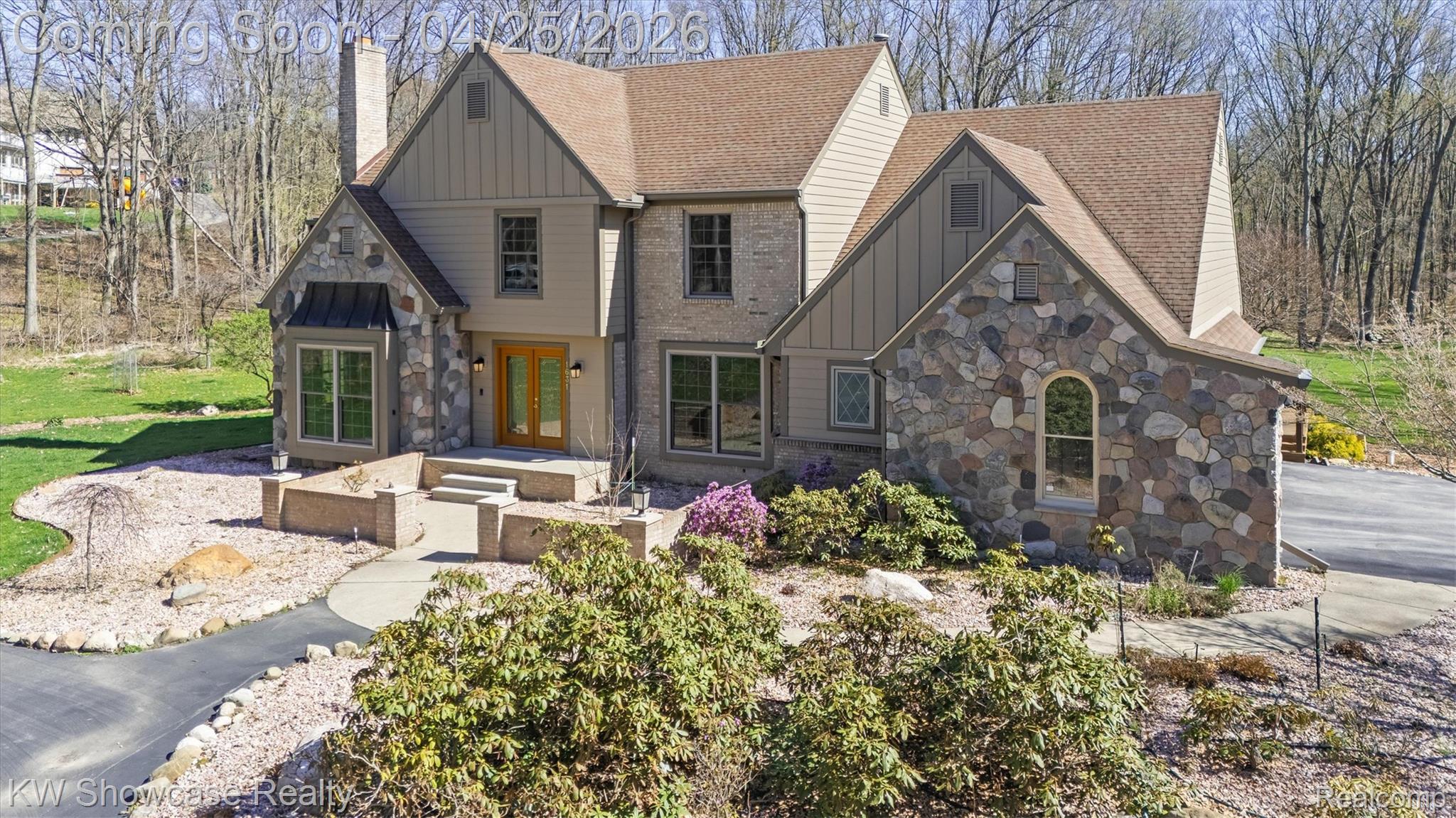 1631 Mystic Hills Drive