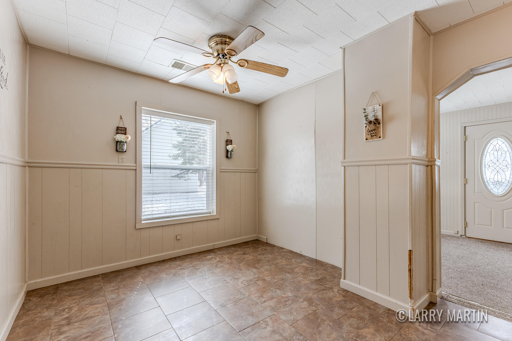 2052 Woodward Street