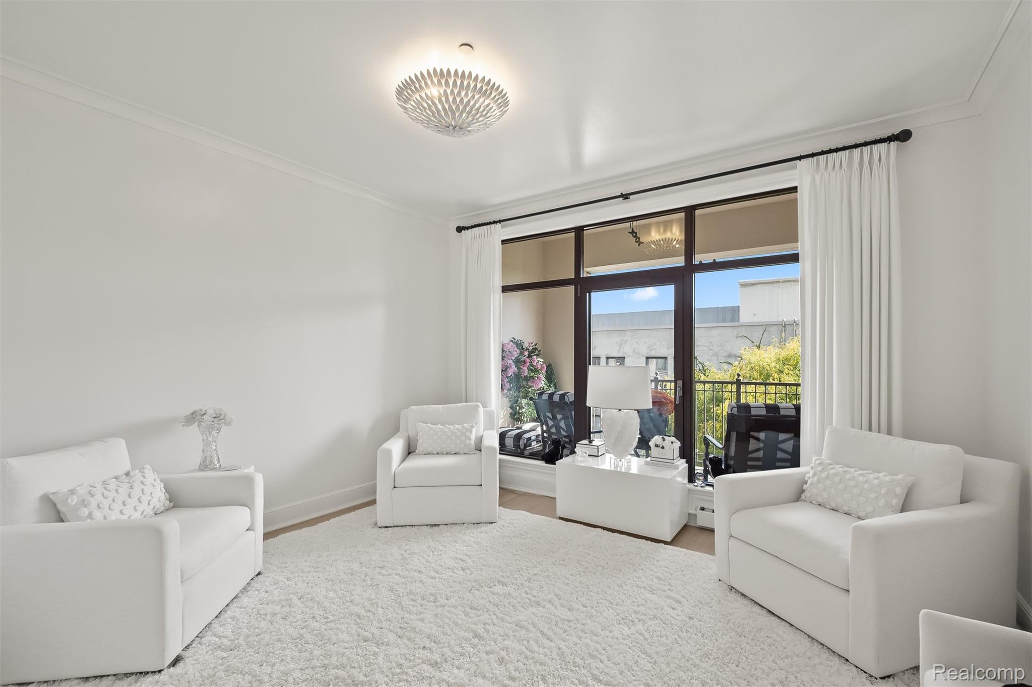 111 Willits Street 403