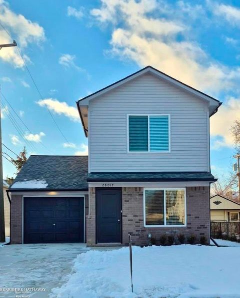 28017 Ginley Street Roseville City MI 48066