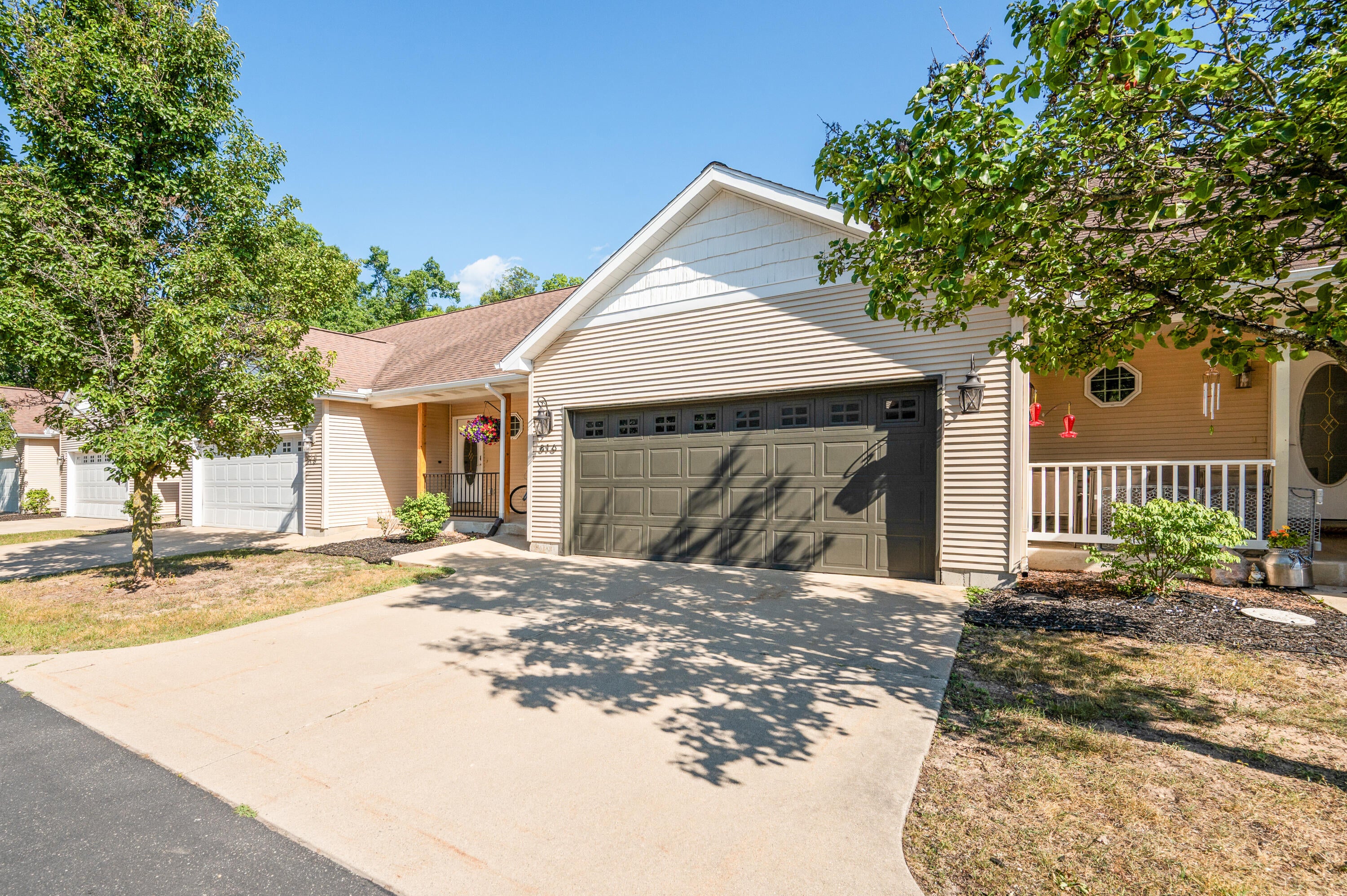 816 Tioga Park Drive