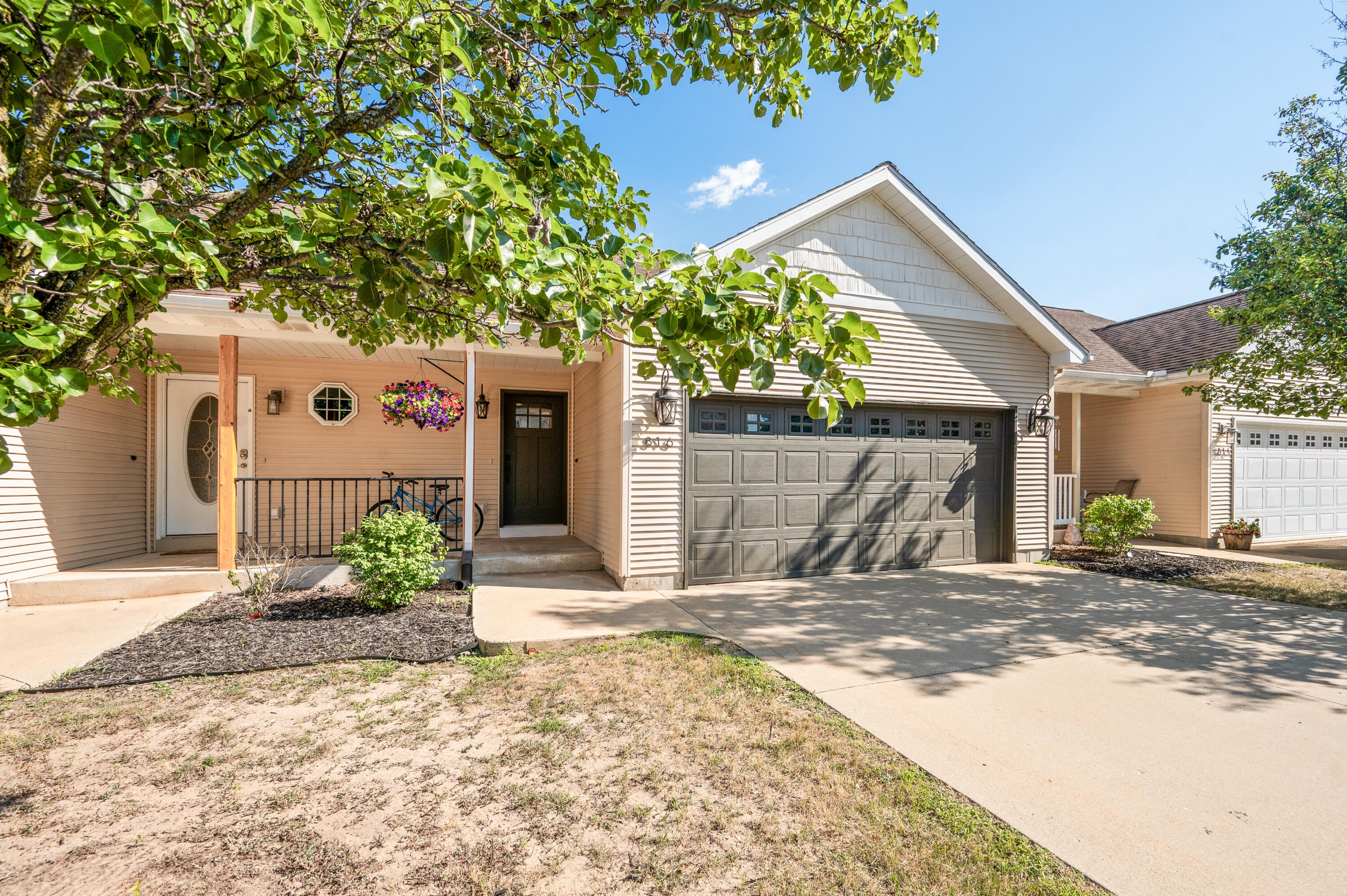 816 Tioga Park Drive