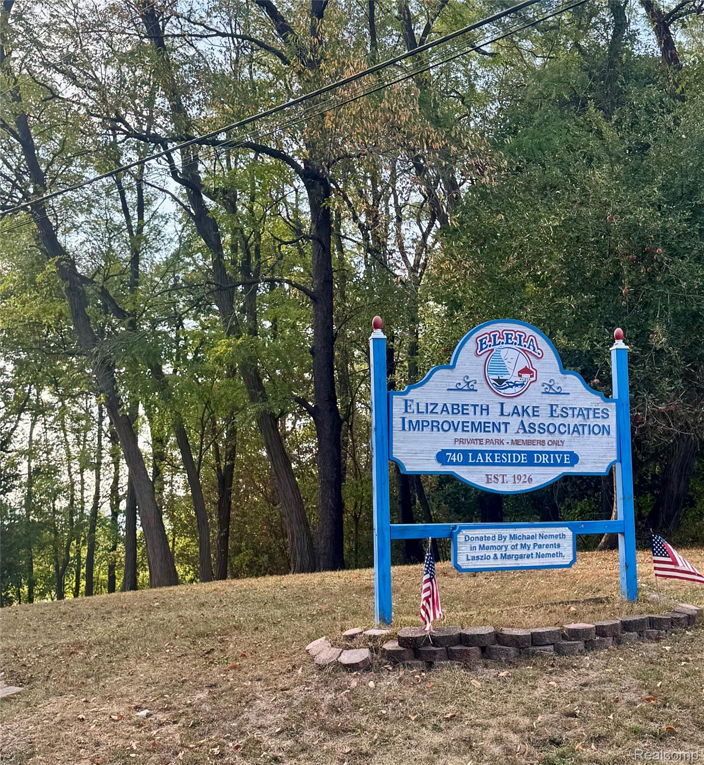 1071 Pelham Boulevard