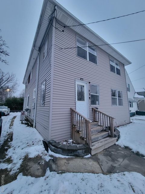 738 W Atherton Road Flint City MI 48507