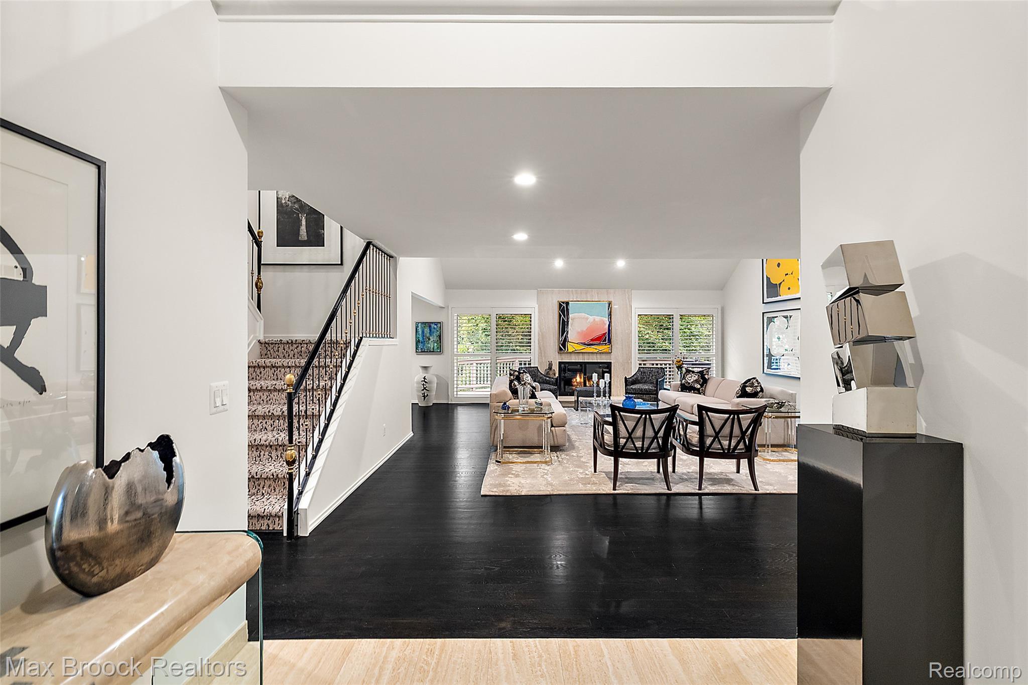 233 Norcliff Drive