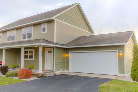 Photo of 4076 Haverhill Court, Garfield Charter Township, MI 49684 (MLS # 78080063462)