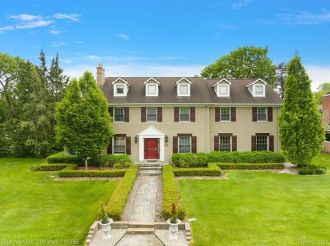 2627 BRADWAY Boulevard Bloomfield Charter Township MI 48301