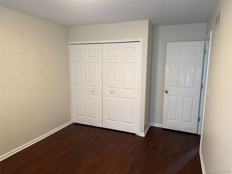 Tiny photo for 19335 Mandarin Drive, Roseville City, MI 48066 (MLS # 20261016986)