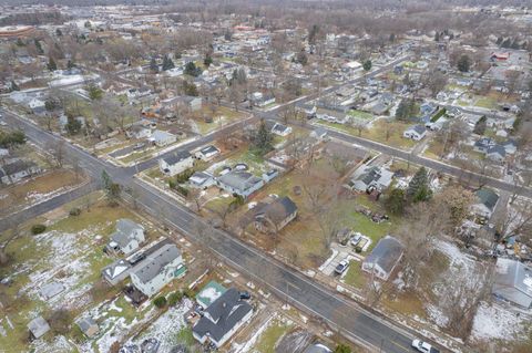 Tiny photo for 734 S Winter Street, Adrian City, MI 49221 (MLS # 81025062424)