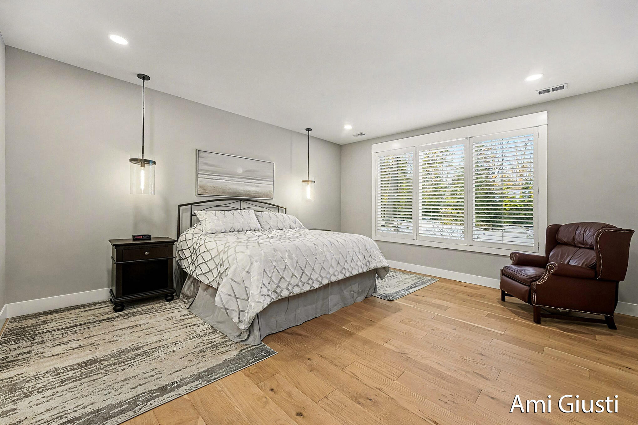 Holland, Michigan 49424, United States, 4 Bedrooms Bedrooms, ,3 BathroomsBathrooms,Residential,Active,257507