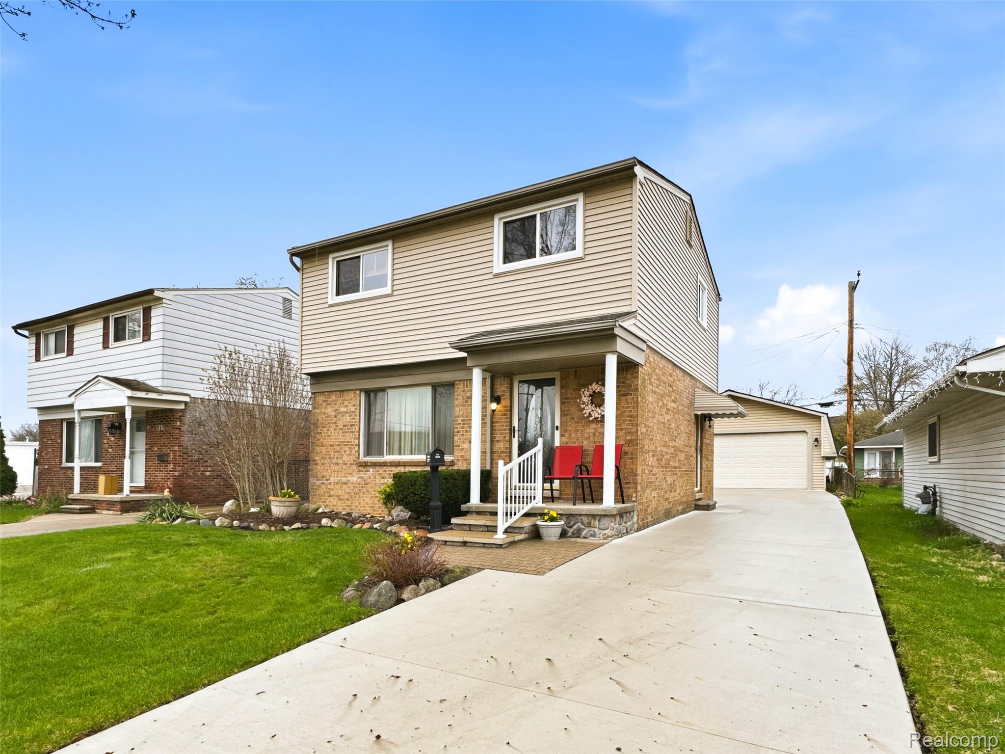 133 N Bywood Avenue