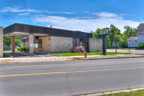 1217 Greenwood Avenue Jackson City MI 49203