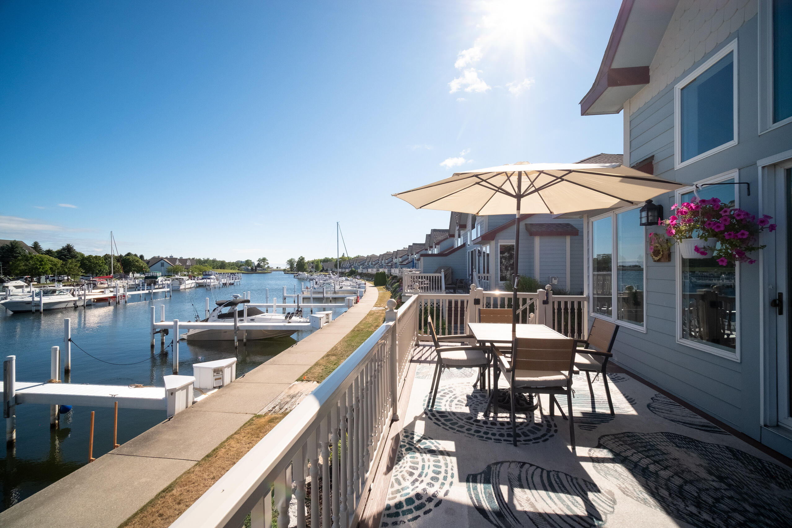 297 Lakeshore Drive