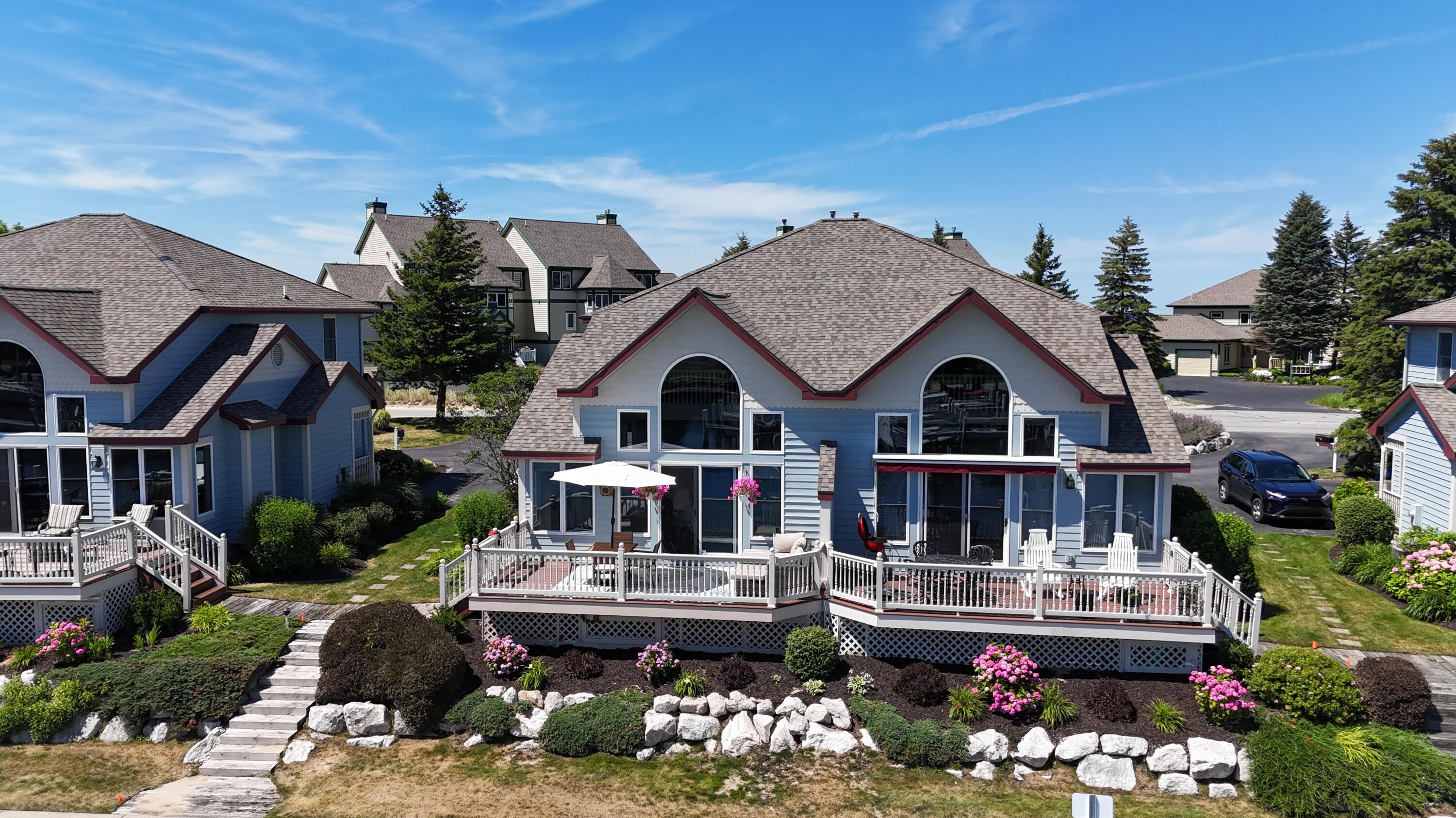 297 Lakeshore Drive