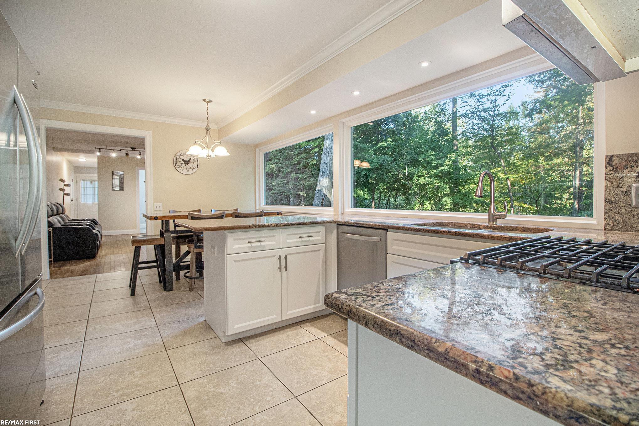4827 Leesburg Drive