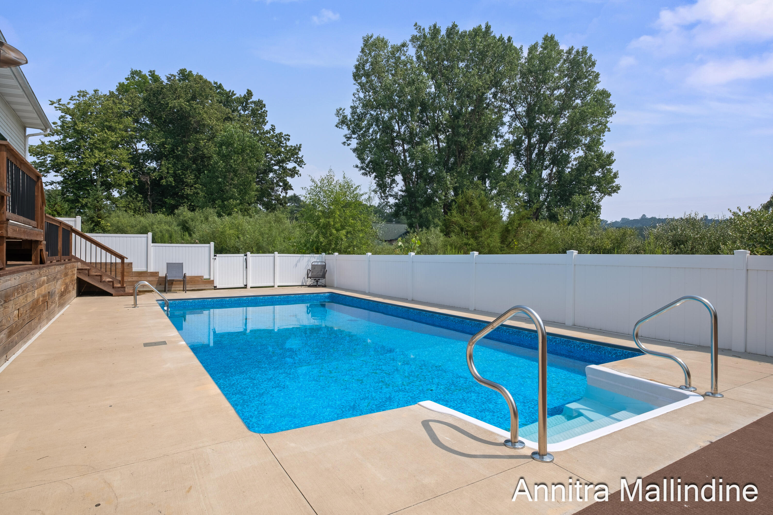 6360 Cannonsburg Road NE