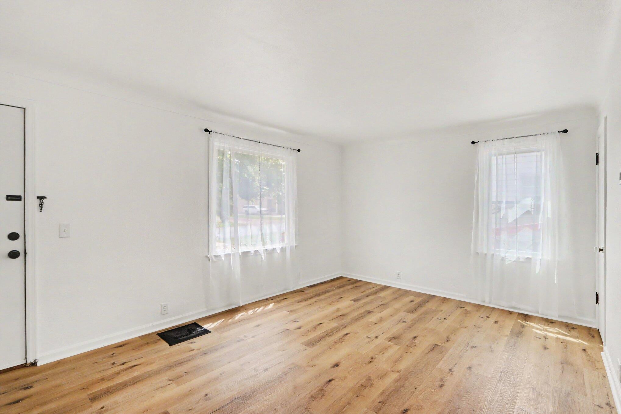 830 Edison Street