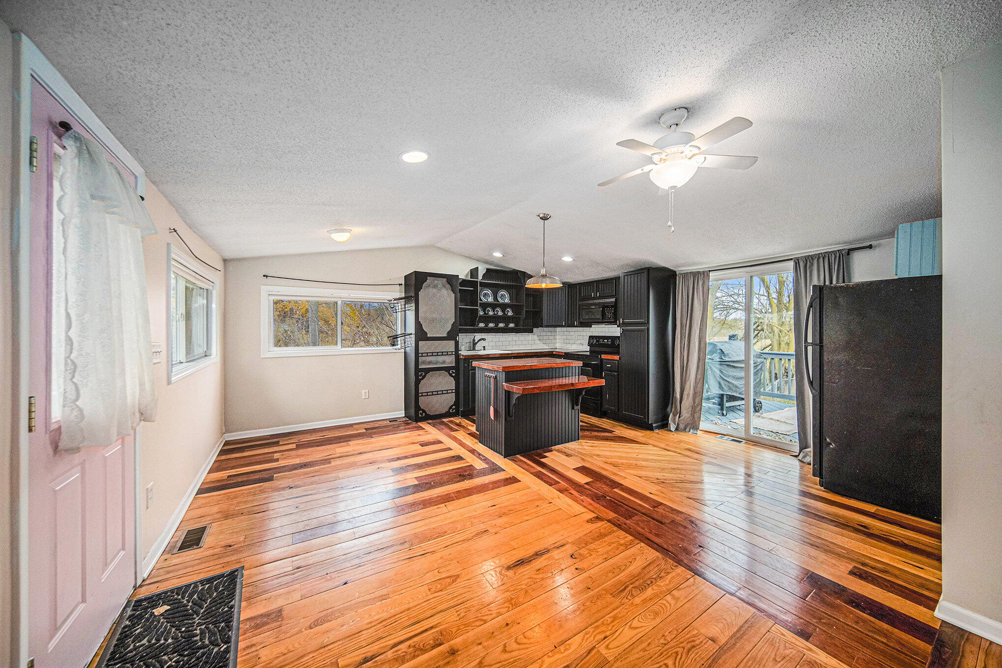 301 N Francisco Road