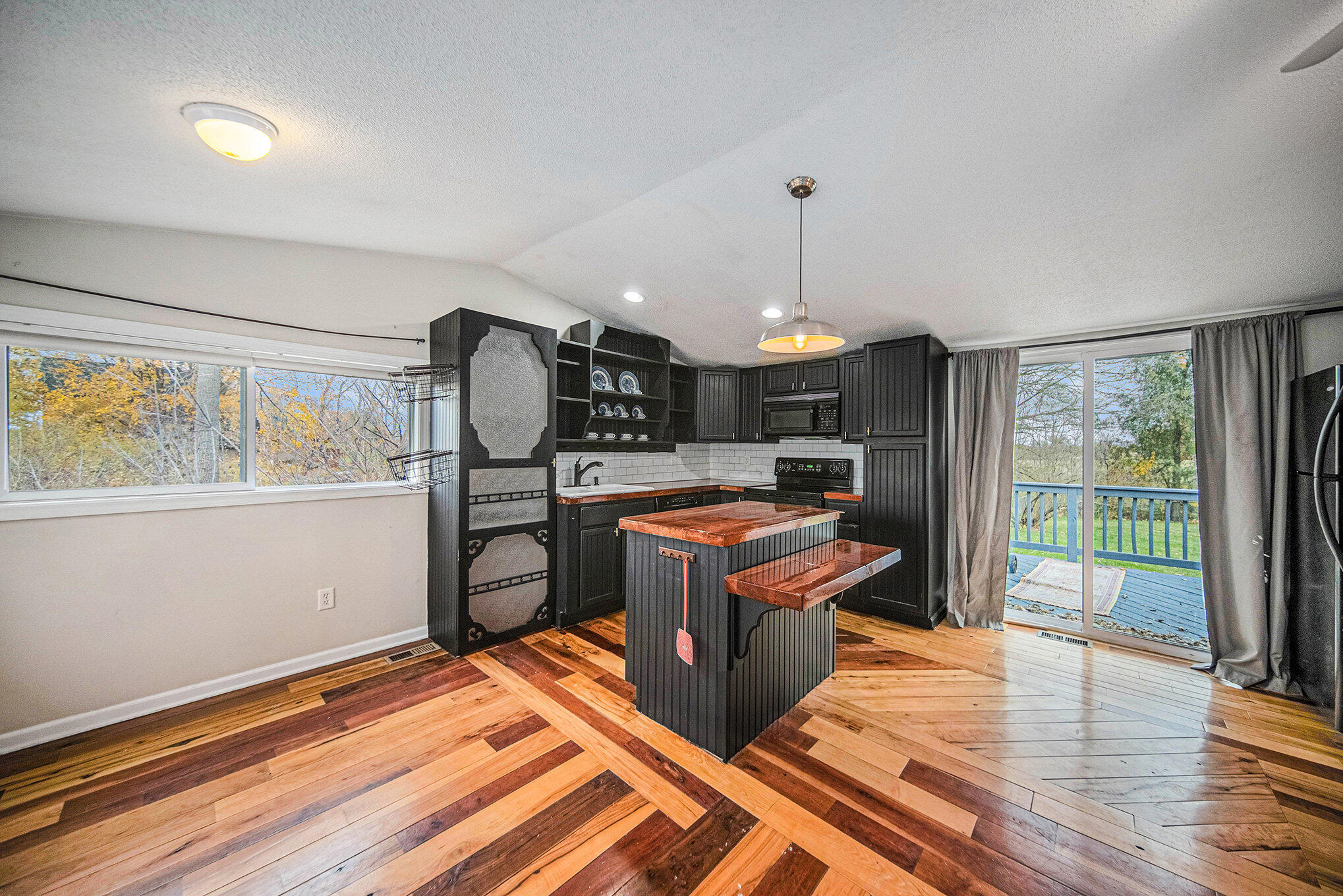 301 N Francisco Road