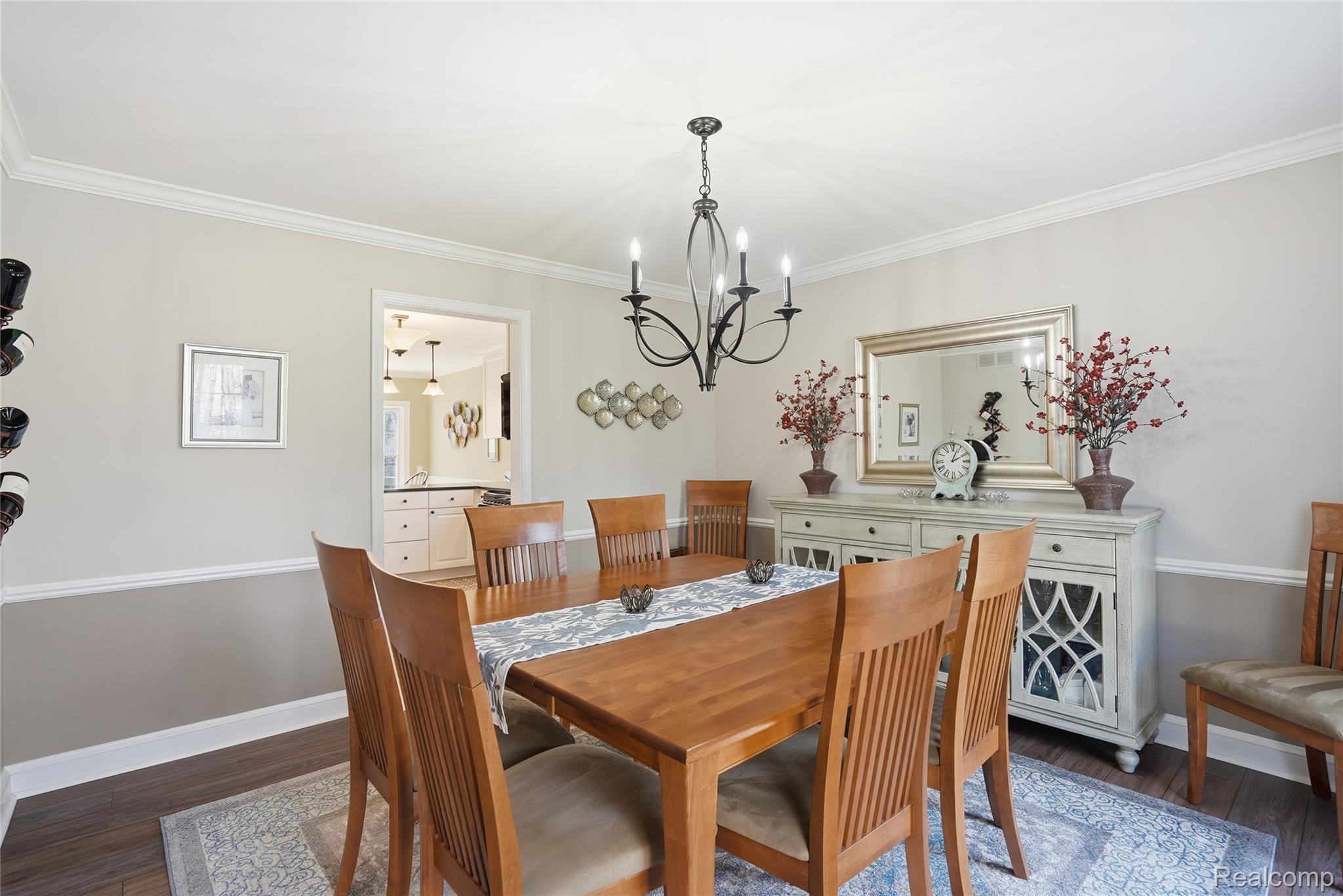 1433 Chestnut Lane