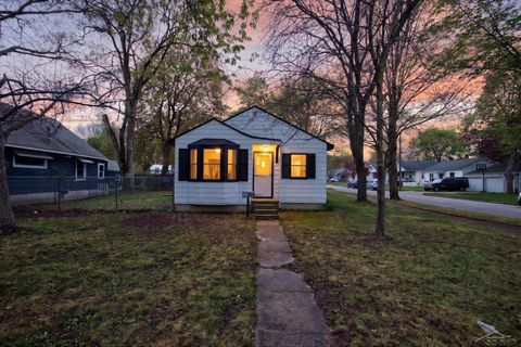 Photo of 2327 Morgan Street, Saginaw City, MI 48602 (MLS # 61050205995)