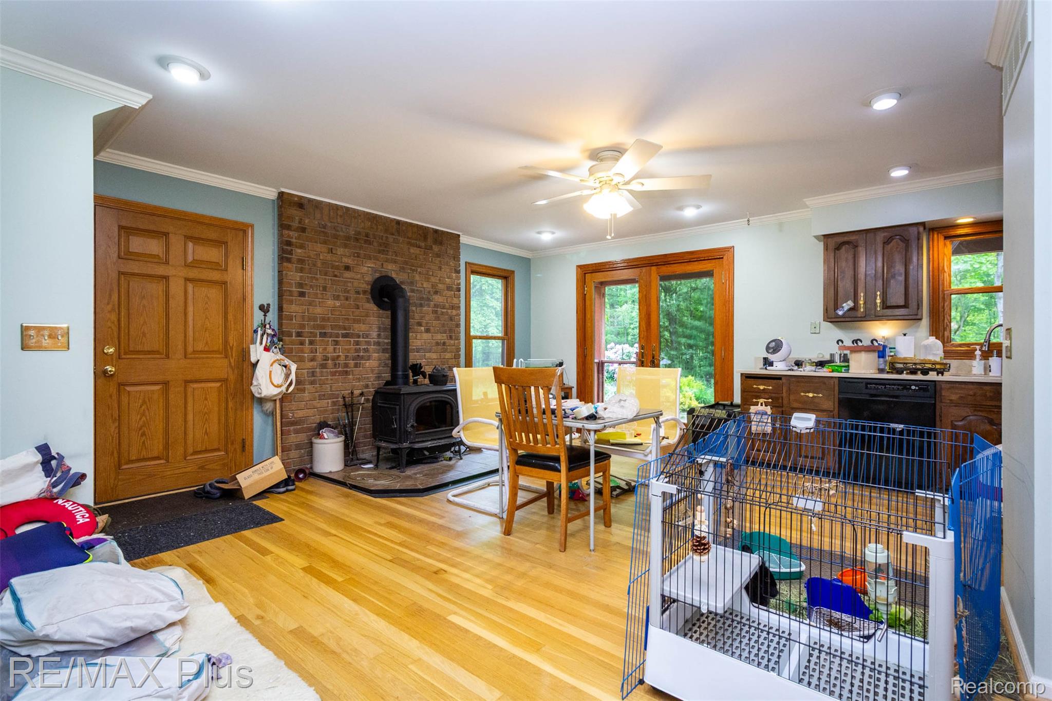 3168 FARMBROOK Lane
