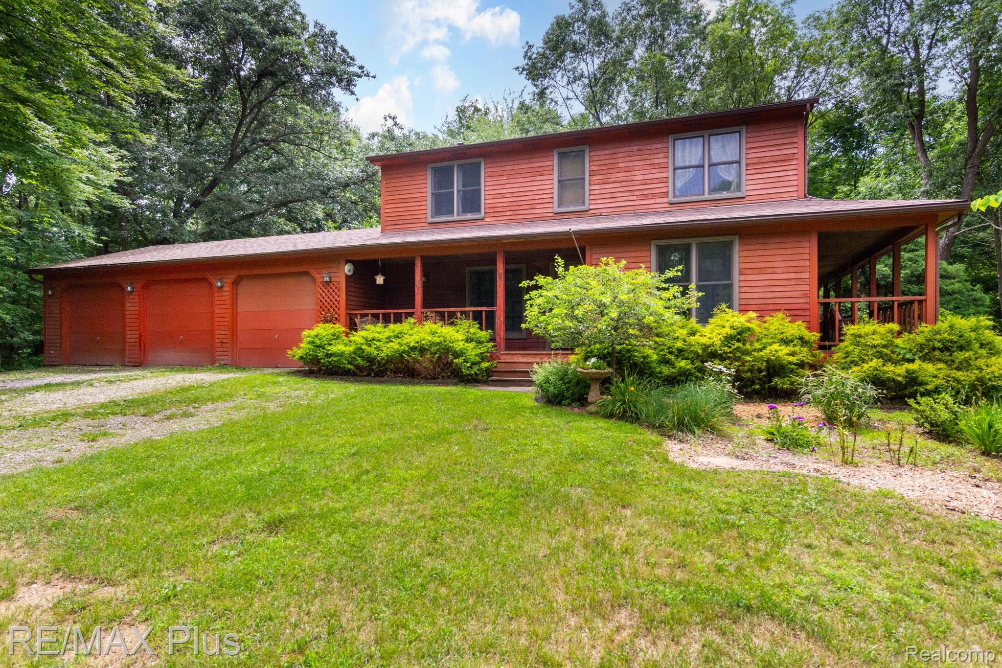 3168 FARMBROOK Lane