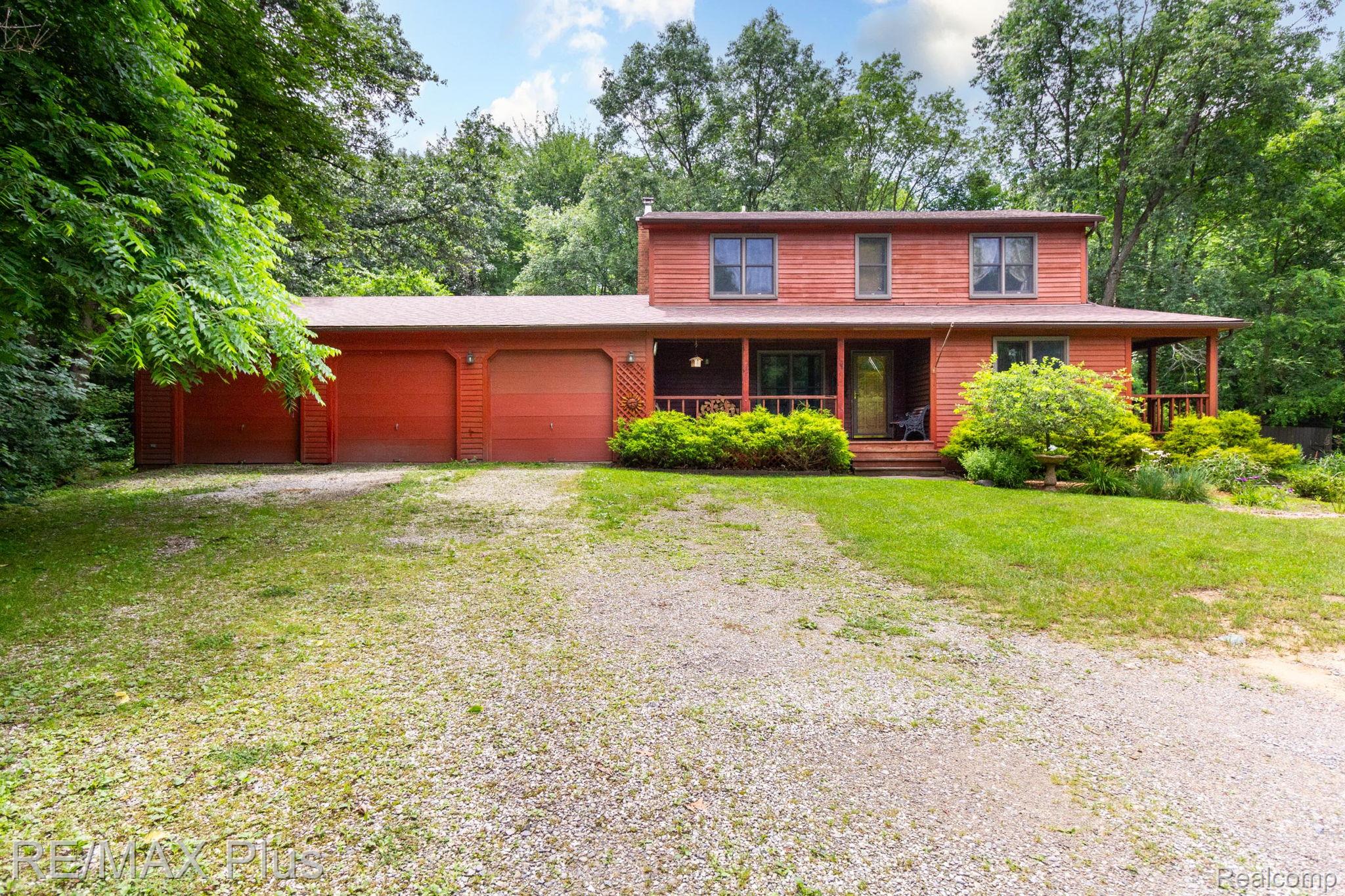 3168 FARMBROOK Lane
