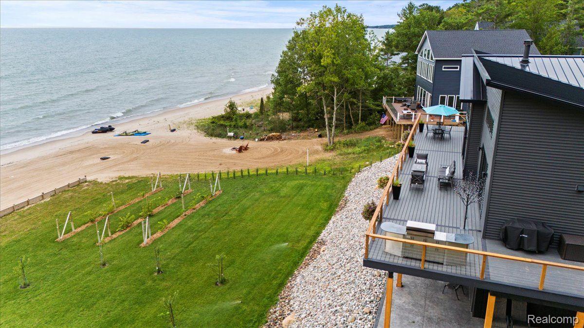 Harrisville City Alcona, Michigan 48740, United States, 3 Bedrooms Bedrooms, ,4 BathroomsBathrooms,Residential,Active,139822