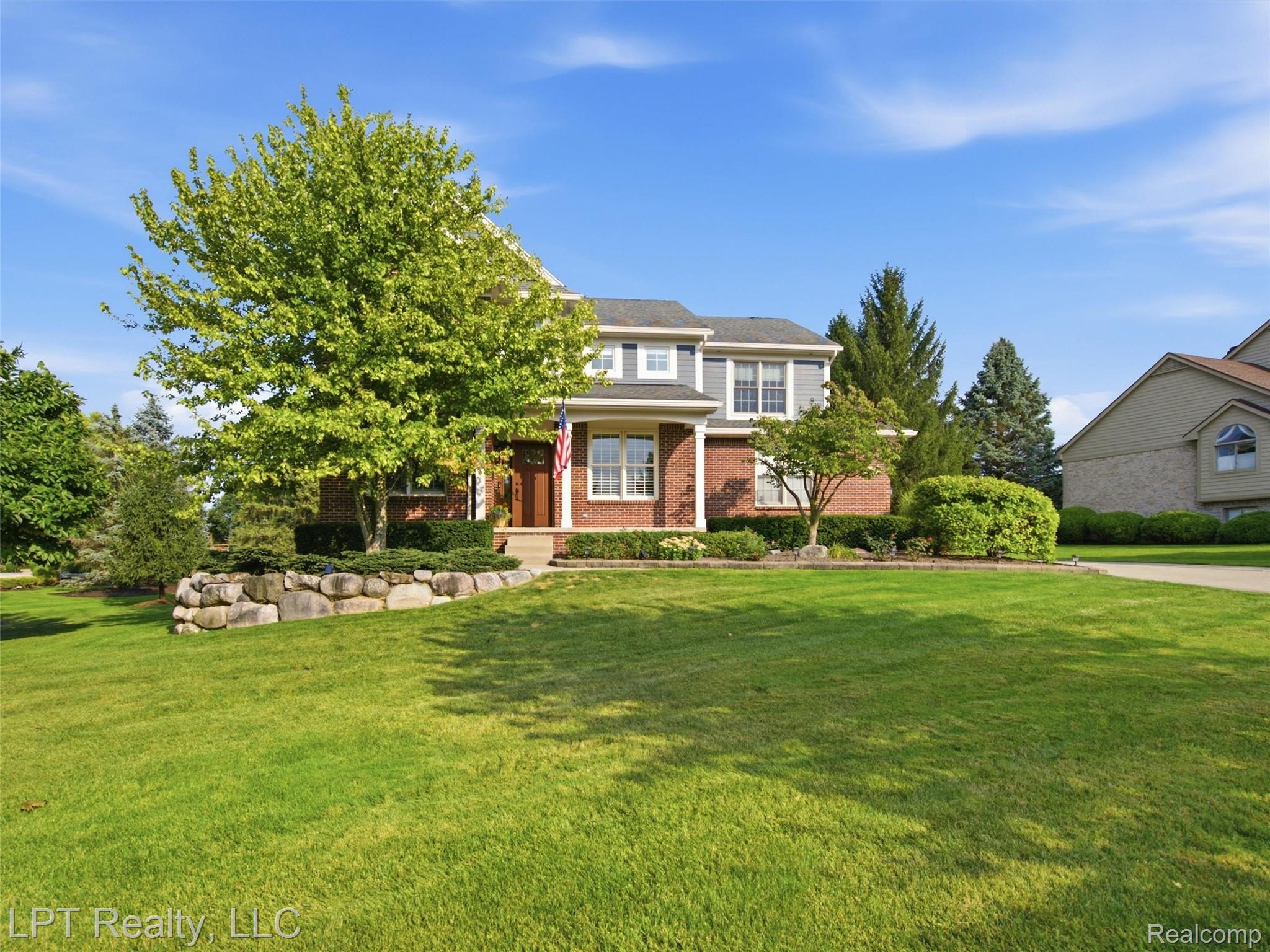 23770 Spy Glass Hill N