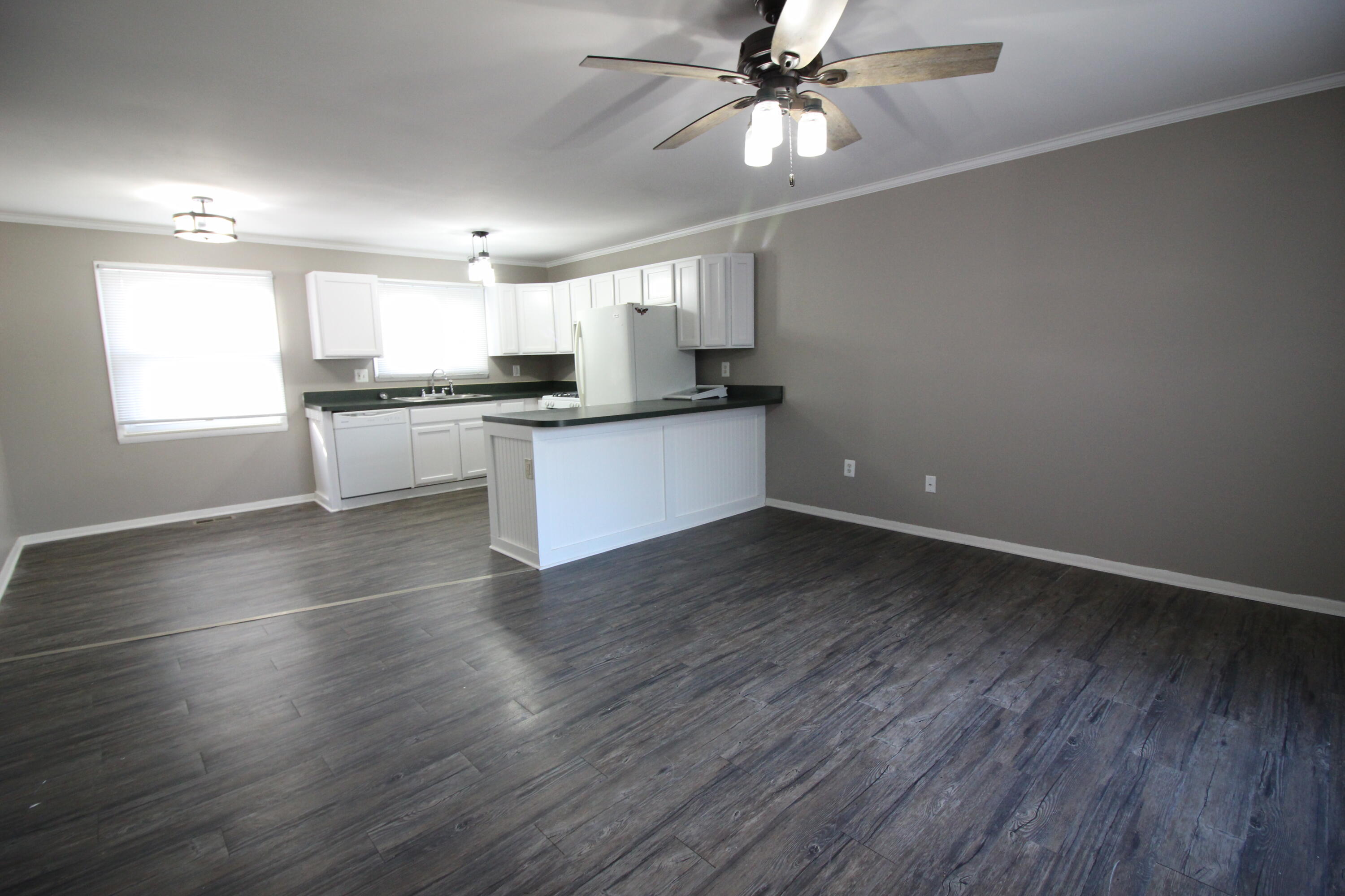 15756 Woodmont Street