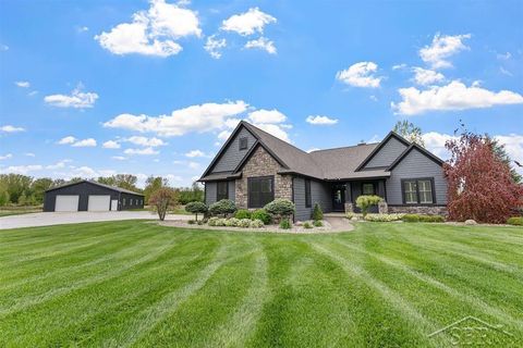 Photo of 10399 Webster Road, Tittabawassee Township, MI 48623 (MLS # 61050176397)