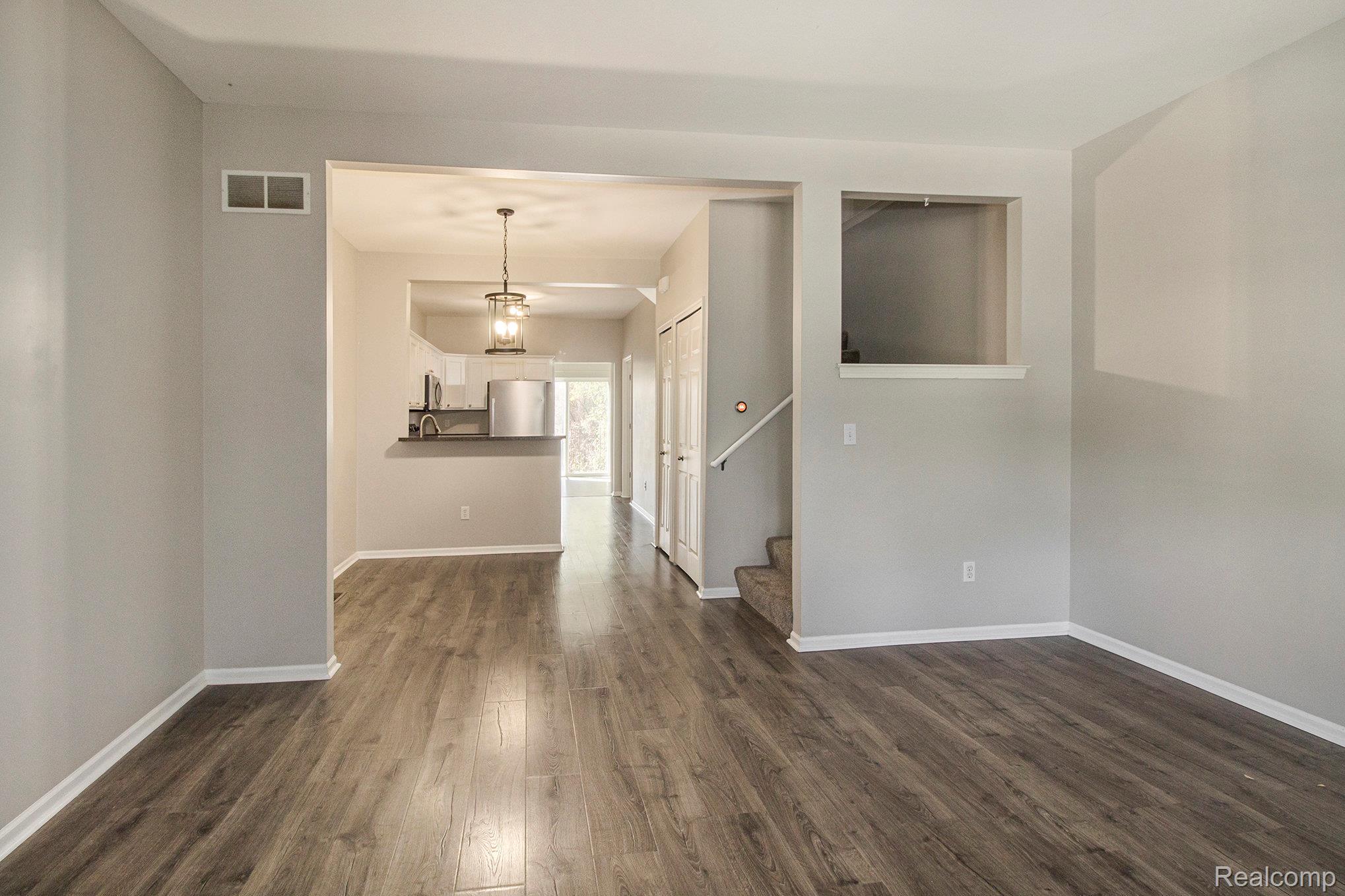 2157 Knotty Pine Trail