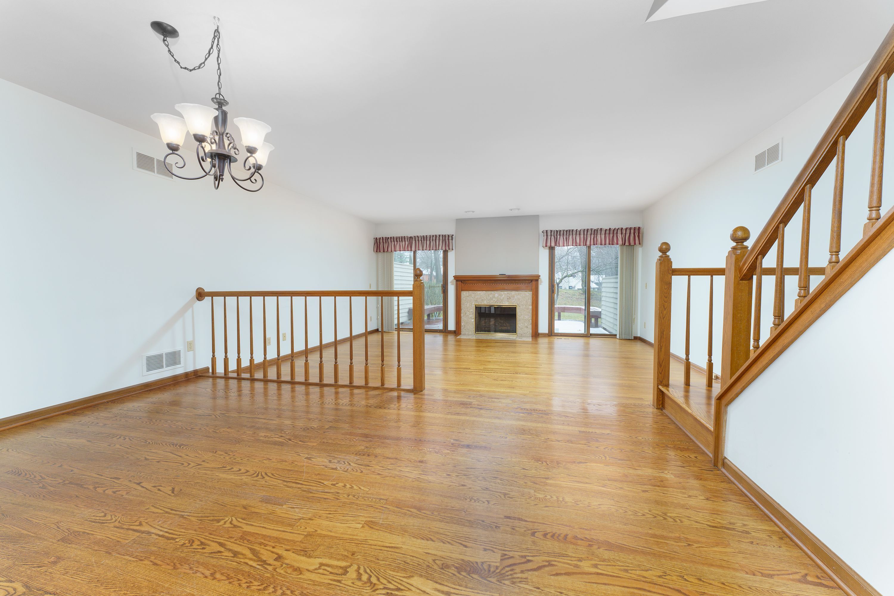 4584 GOLF VIEW Drive