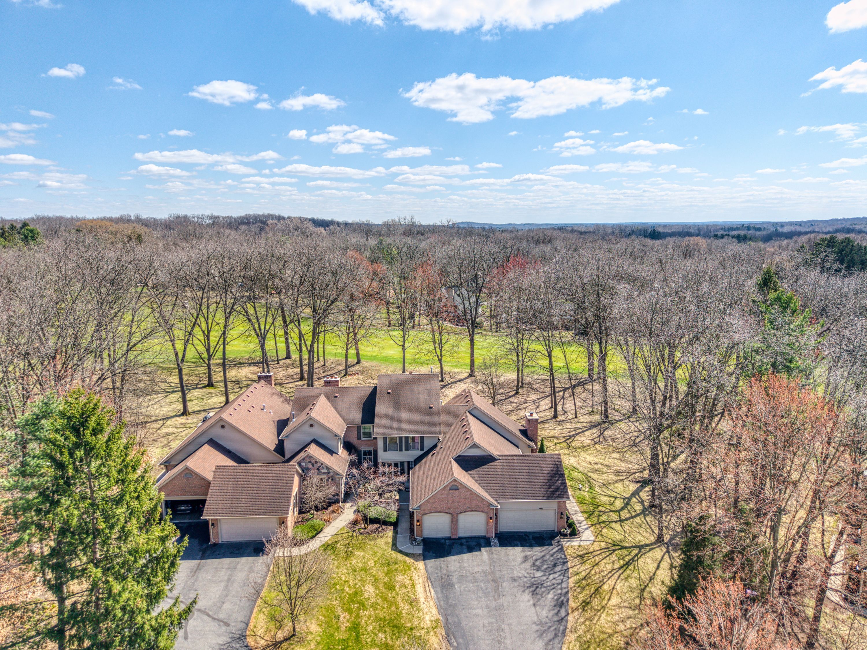 4584 GOLF VIEW Drive