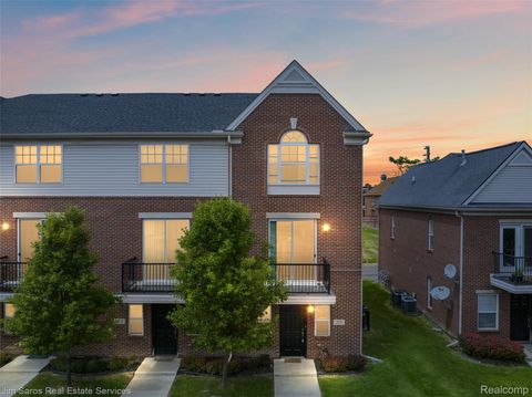 275 E Palmer Street Detroit City MI 48202