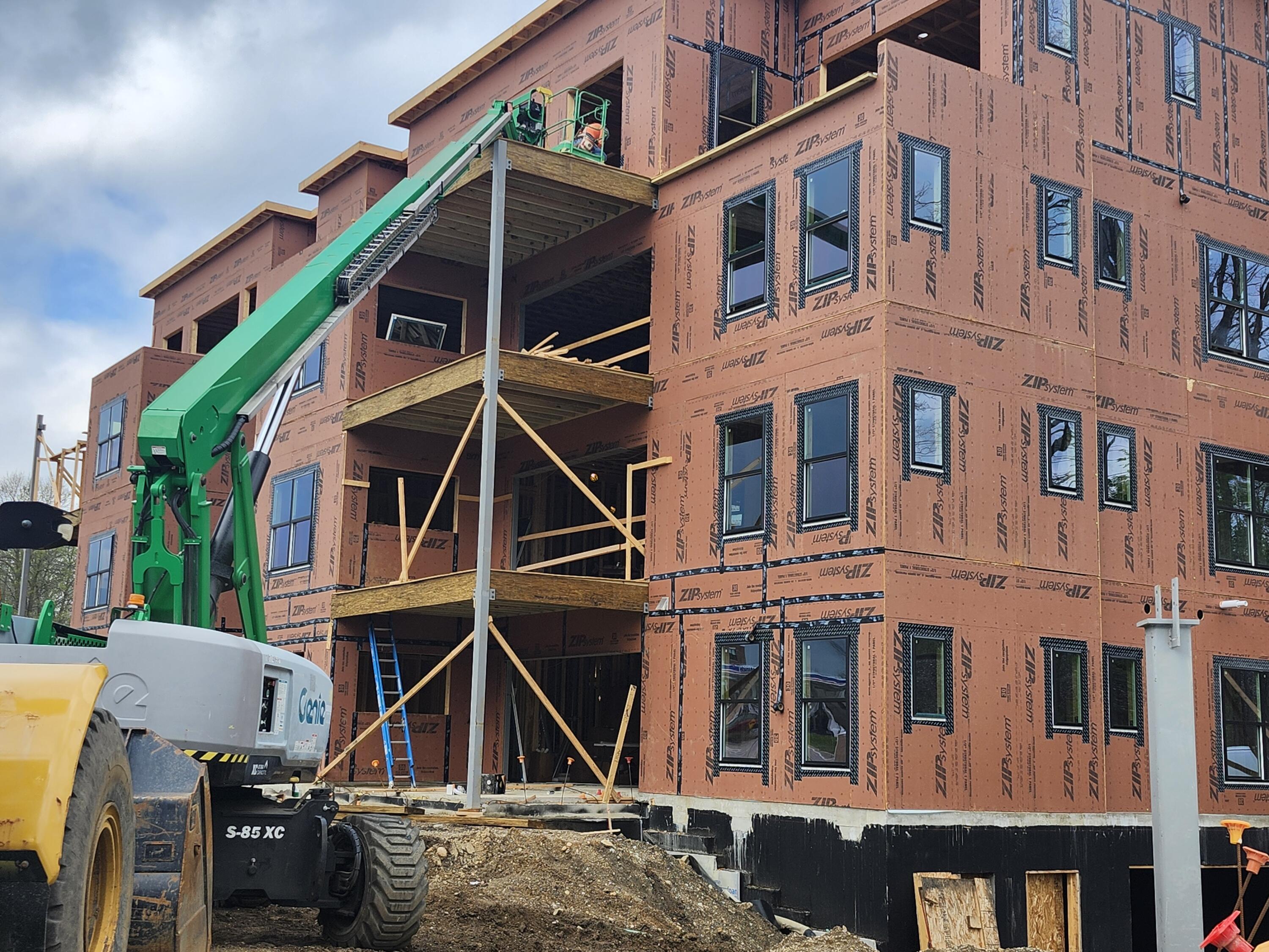 8180 Main Street 304