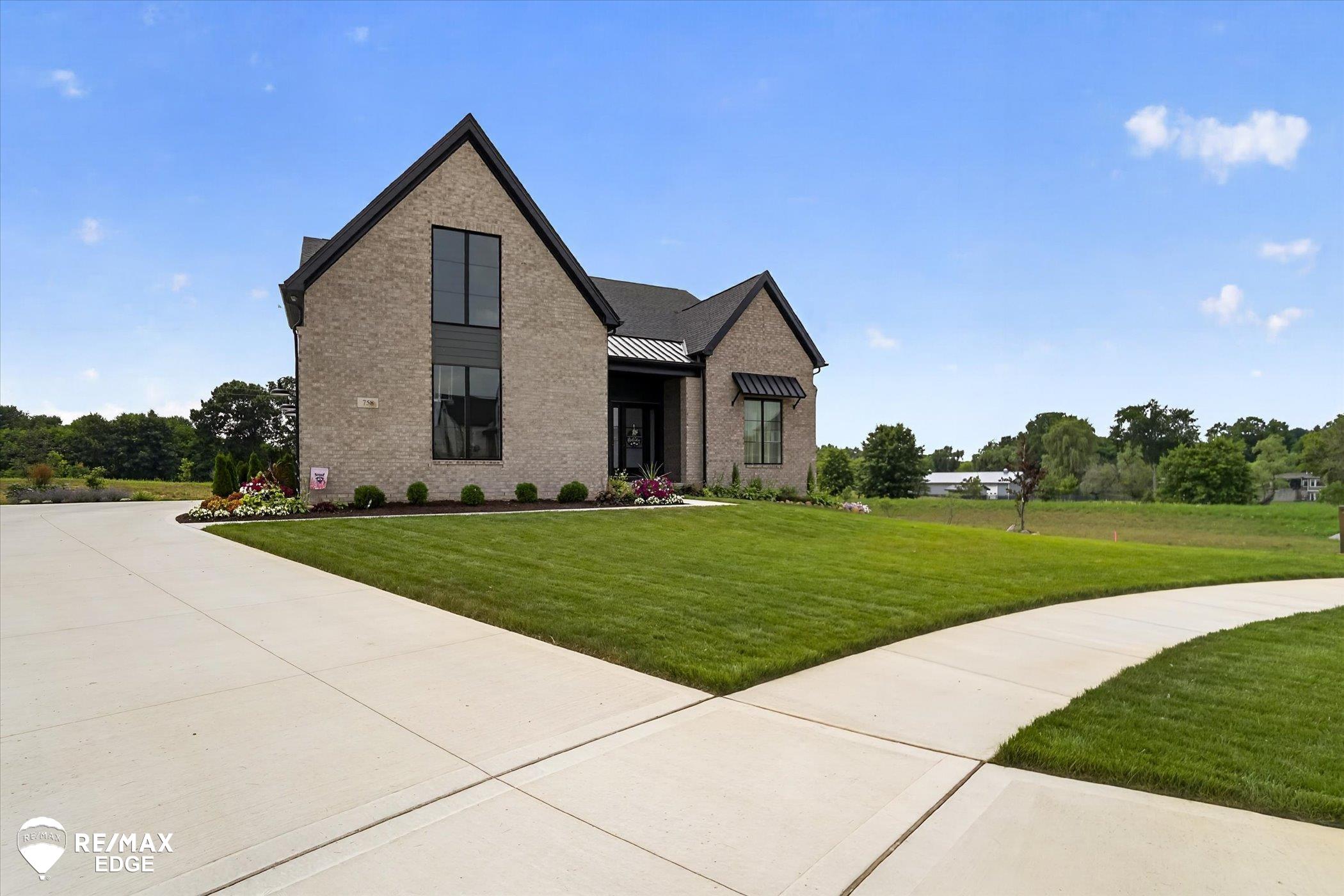758 Sutton Court