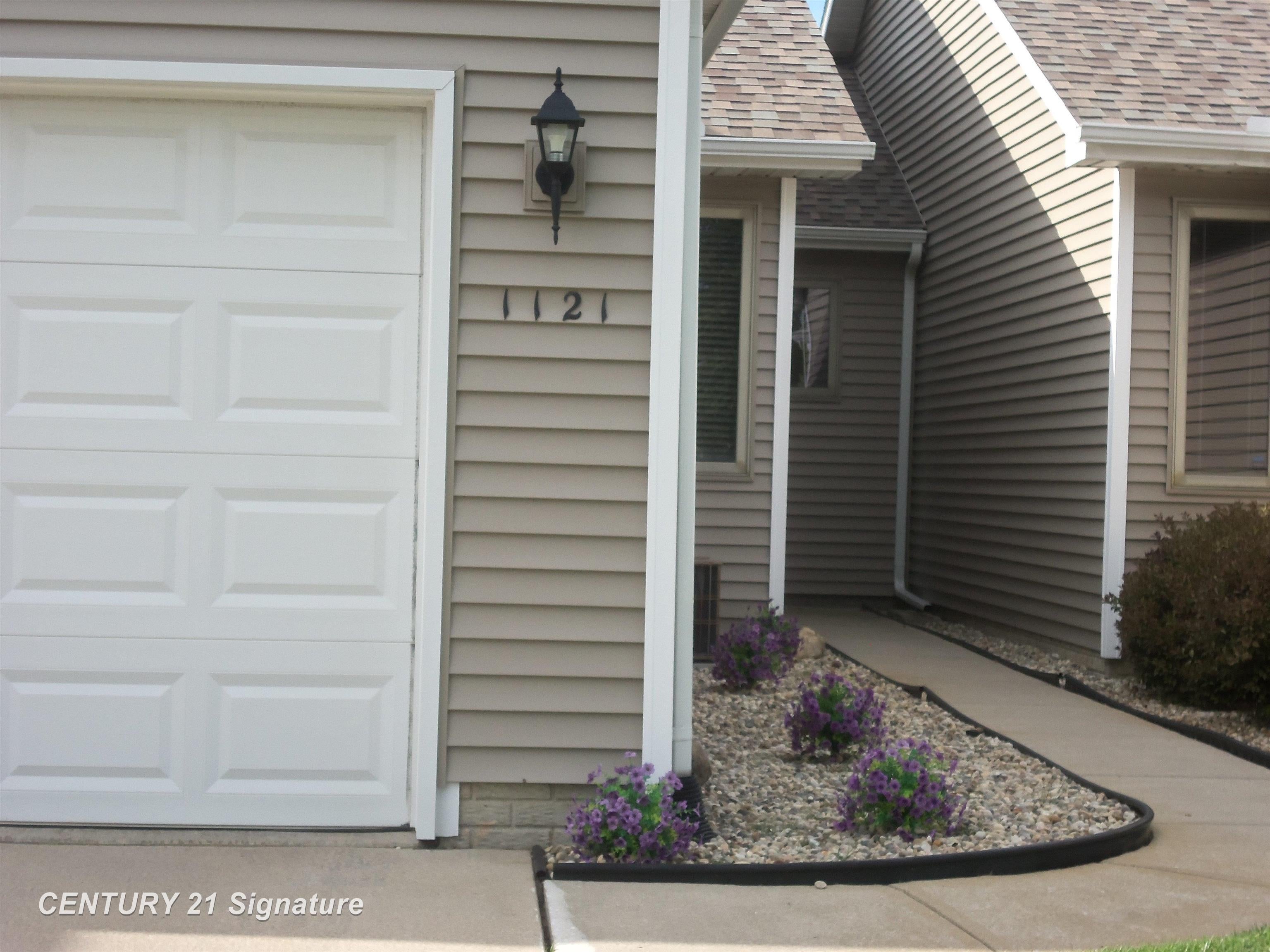 1121 Jenna Lane