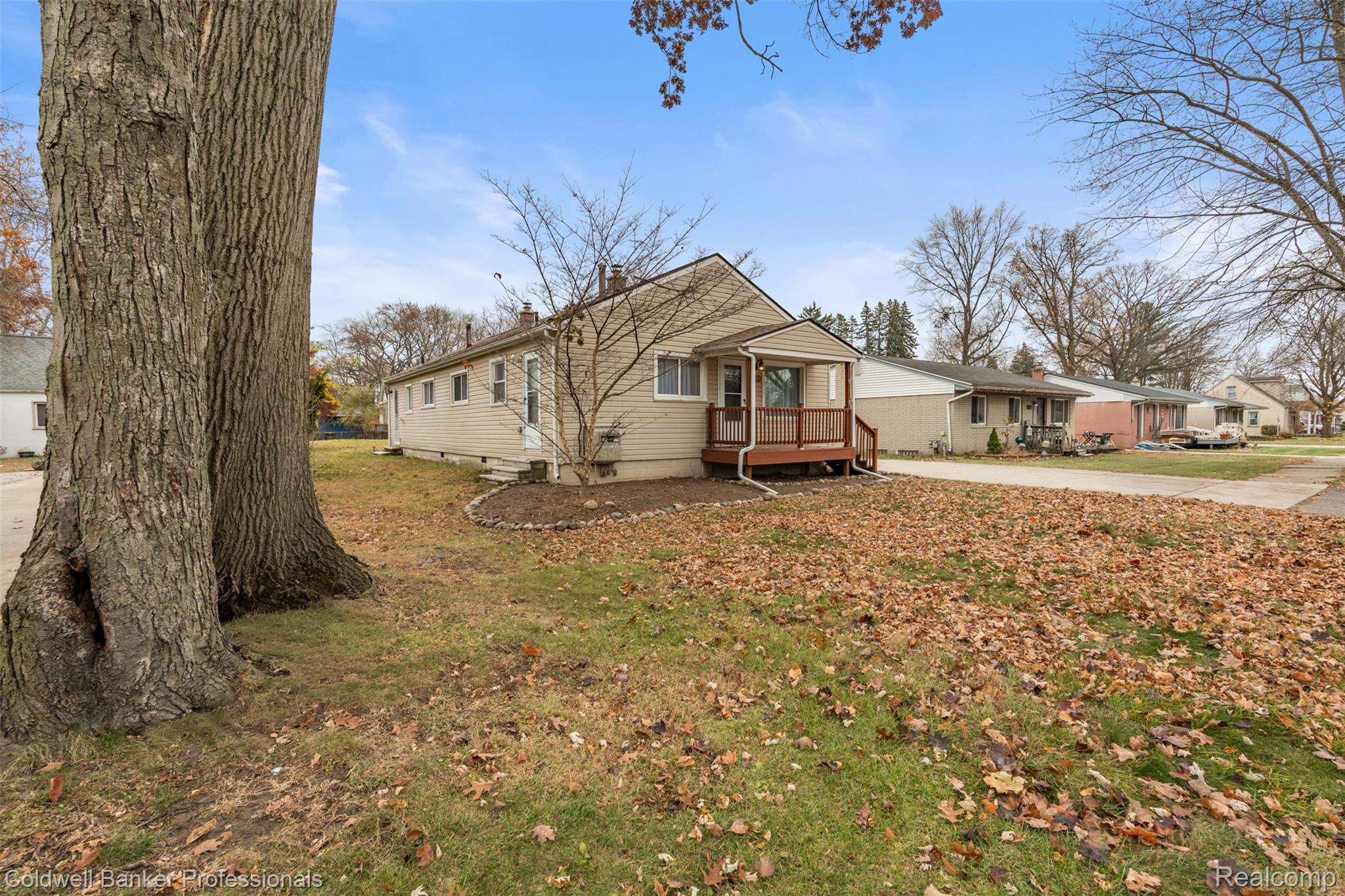 18288 S Deering Street