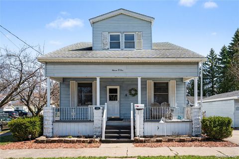 1101 S Farragut Street Bay City City MI 48708